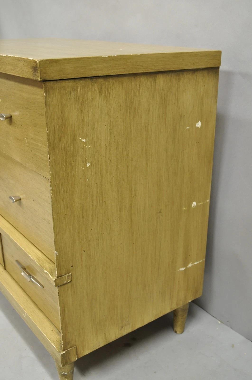 Vintage Mid Century Modern Blonde Wood 3 Drawer Dresser Commode Chest Nightstand in vendita 1