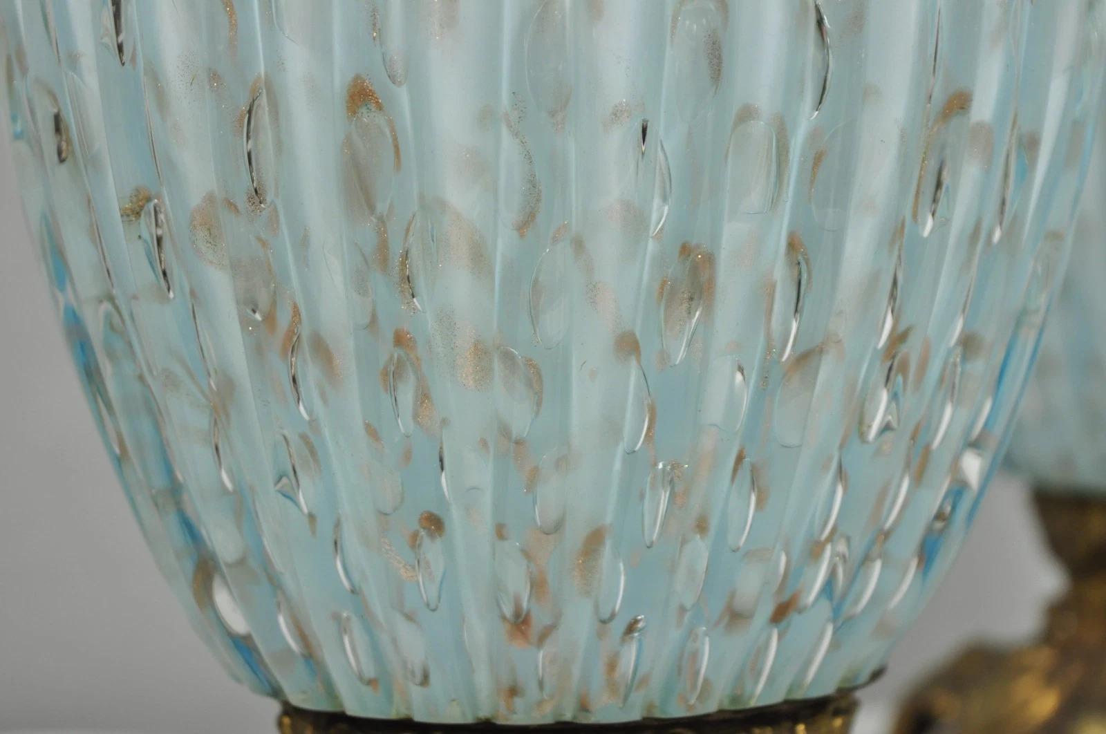 Pareja de Lámparas de Mesa Vintage Mid Century Modern Blue Italian Murano Glass Gold Bubble siglo XX en venta