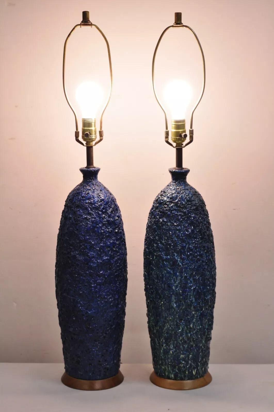 Vintage Mid Century Modern Blue Lava Drip Pottery Glazed Table Lamp - a Pair. Circa Mid 20th Century. Dimensions : 34,5