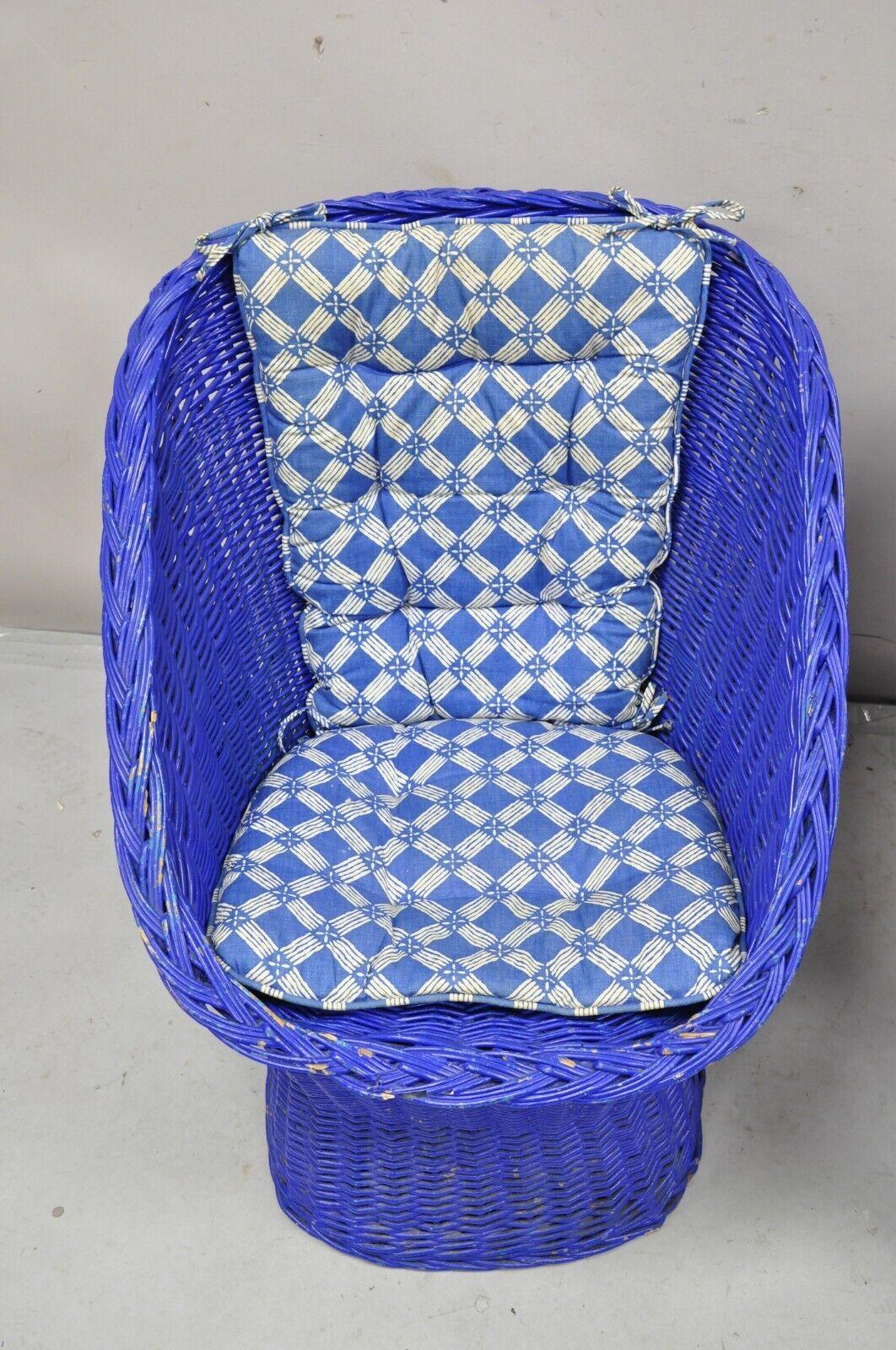 Vintage Mid Century Modern Blue Painted Wicker Rattan Pod Club Chairs - a Pair For Sale 7