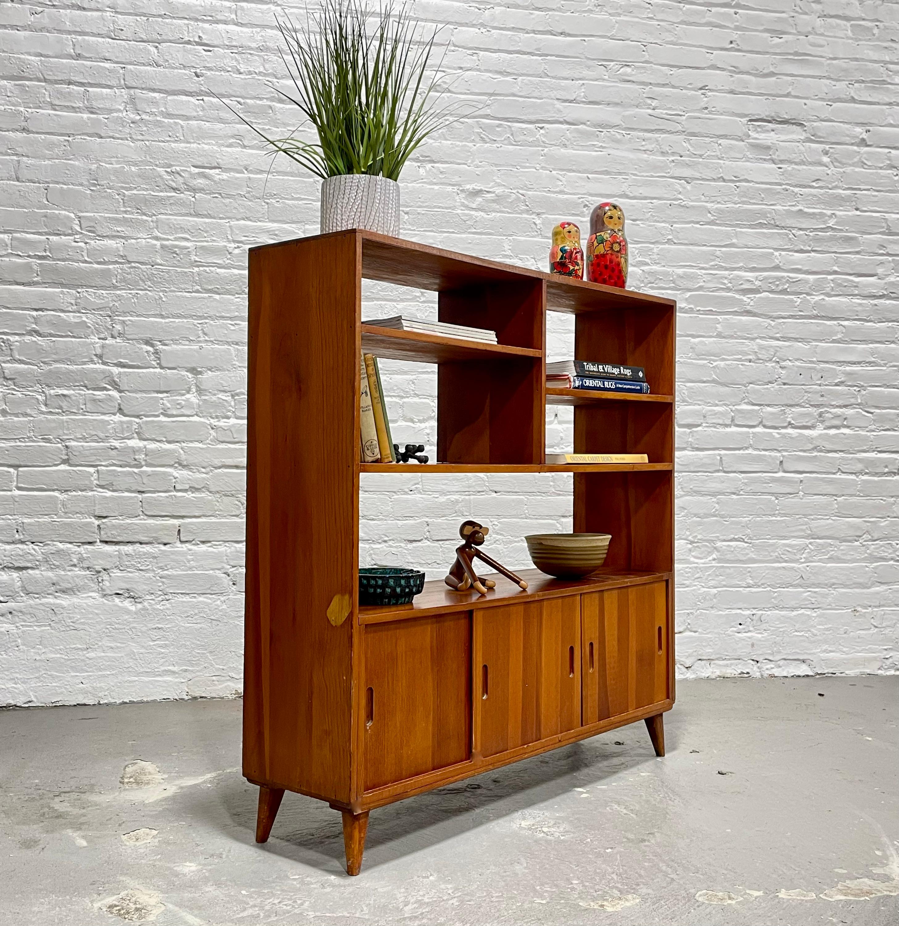 Vintage Mid-Century Modern Bookcase / Room Divider, c. 1950s 5