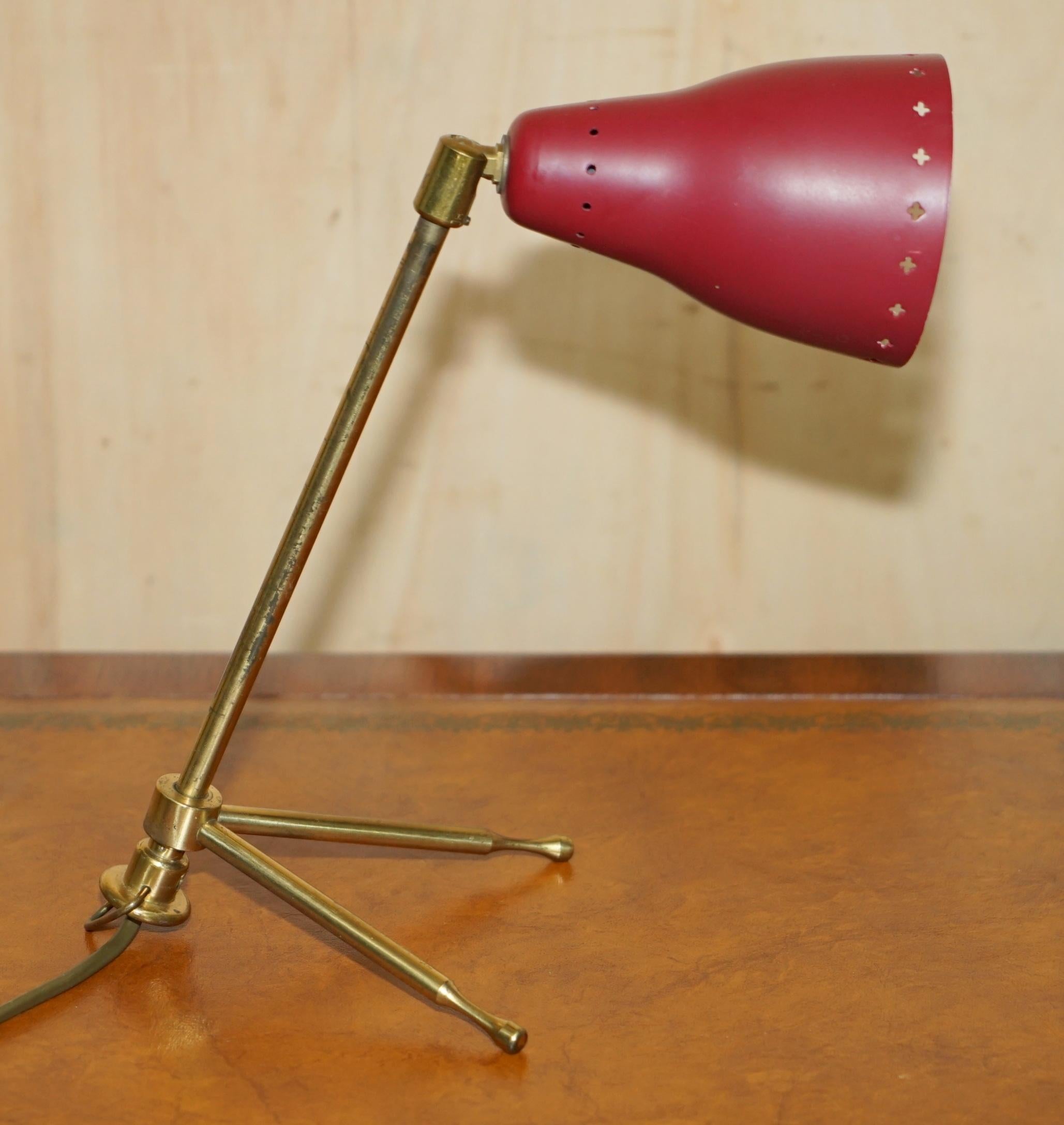 ViNTAGE MID CENTURY MODERN BORIS LACROIX TABLE LAMP WITH RED ORIGINAL SHADE For Sale 3