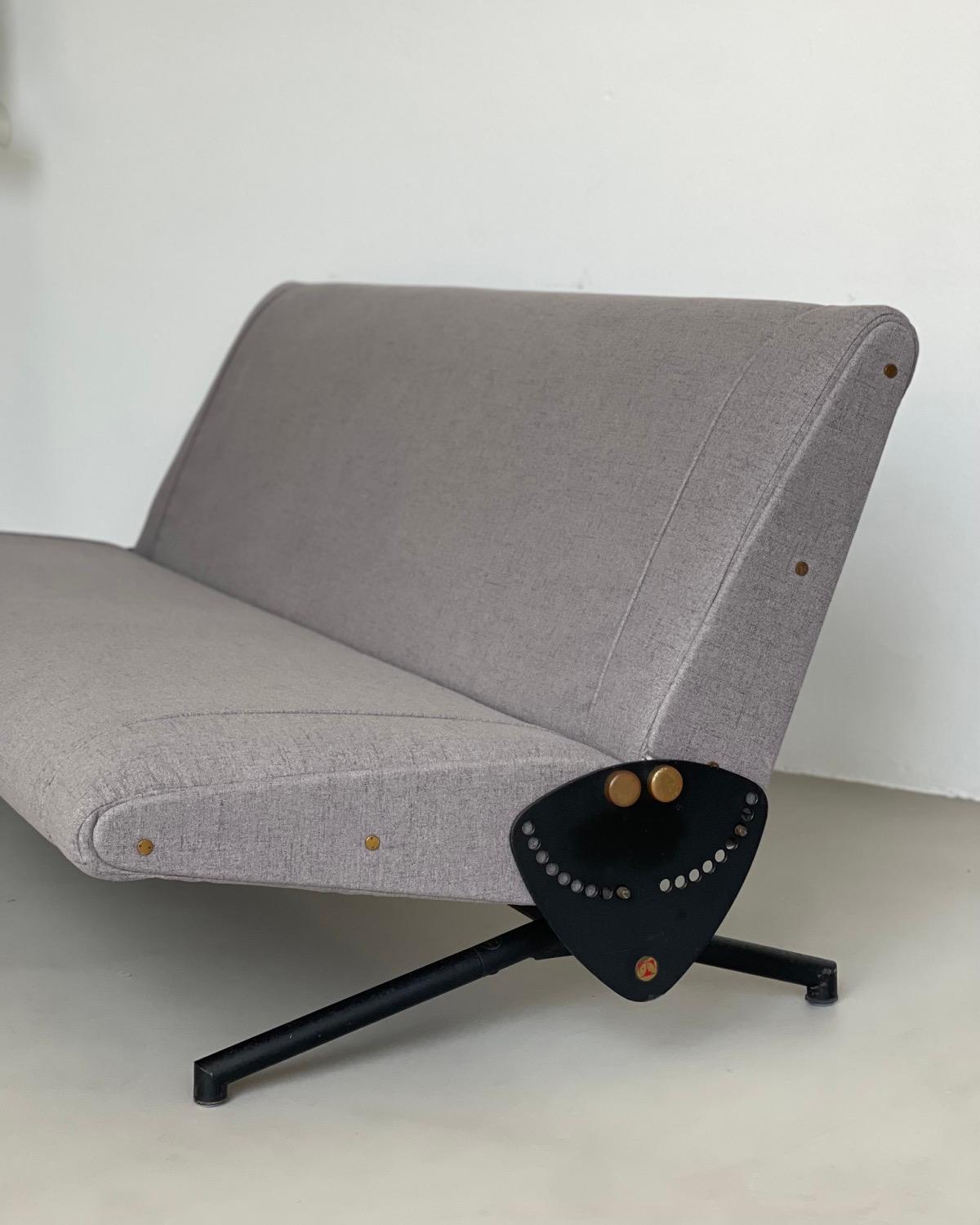 Modernes Borsani D70 Liegesofa aus der Mitte des Jahrhunderts, grauer Stoff, Sammlerstück (Moderne der Mitte des Jahrhunderts) im Angebot