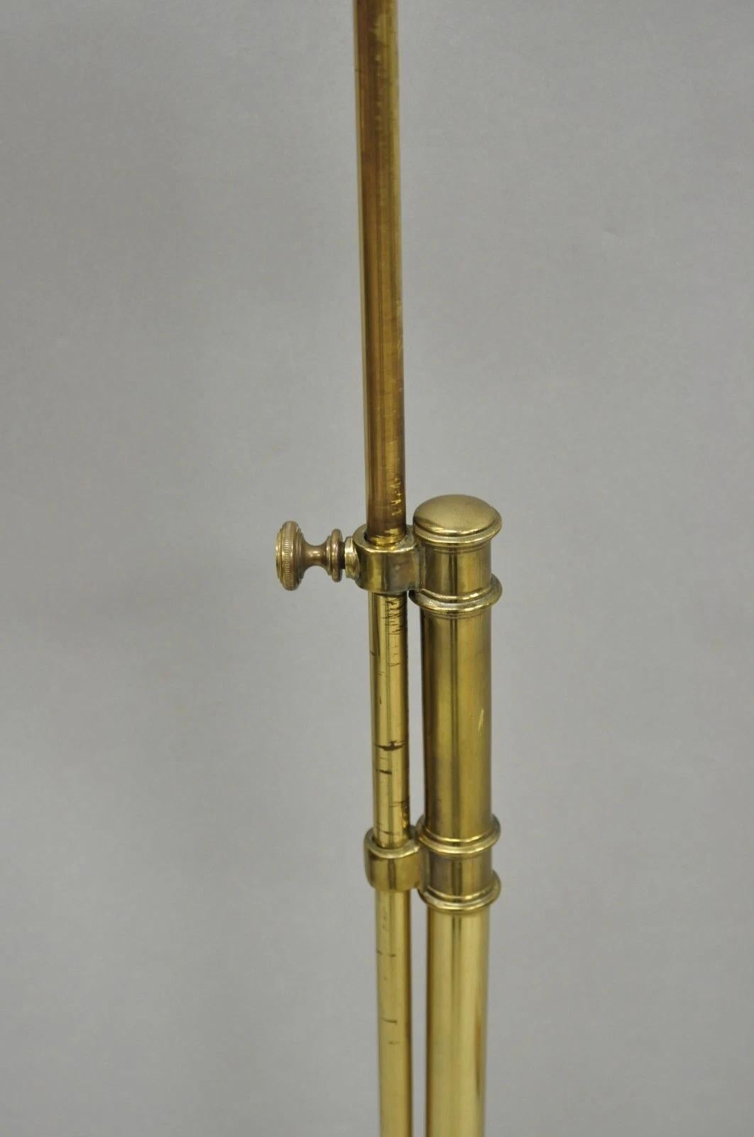 Vintage Mid Century Modern Brass Adjustable Task Pharmacy Reading Floor Lamp (lampada da terra per farmacia) In condizioni buone in vendita a Philadelphia, PA