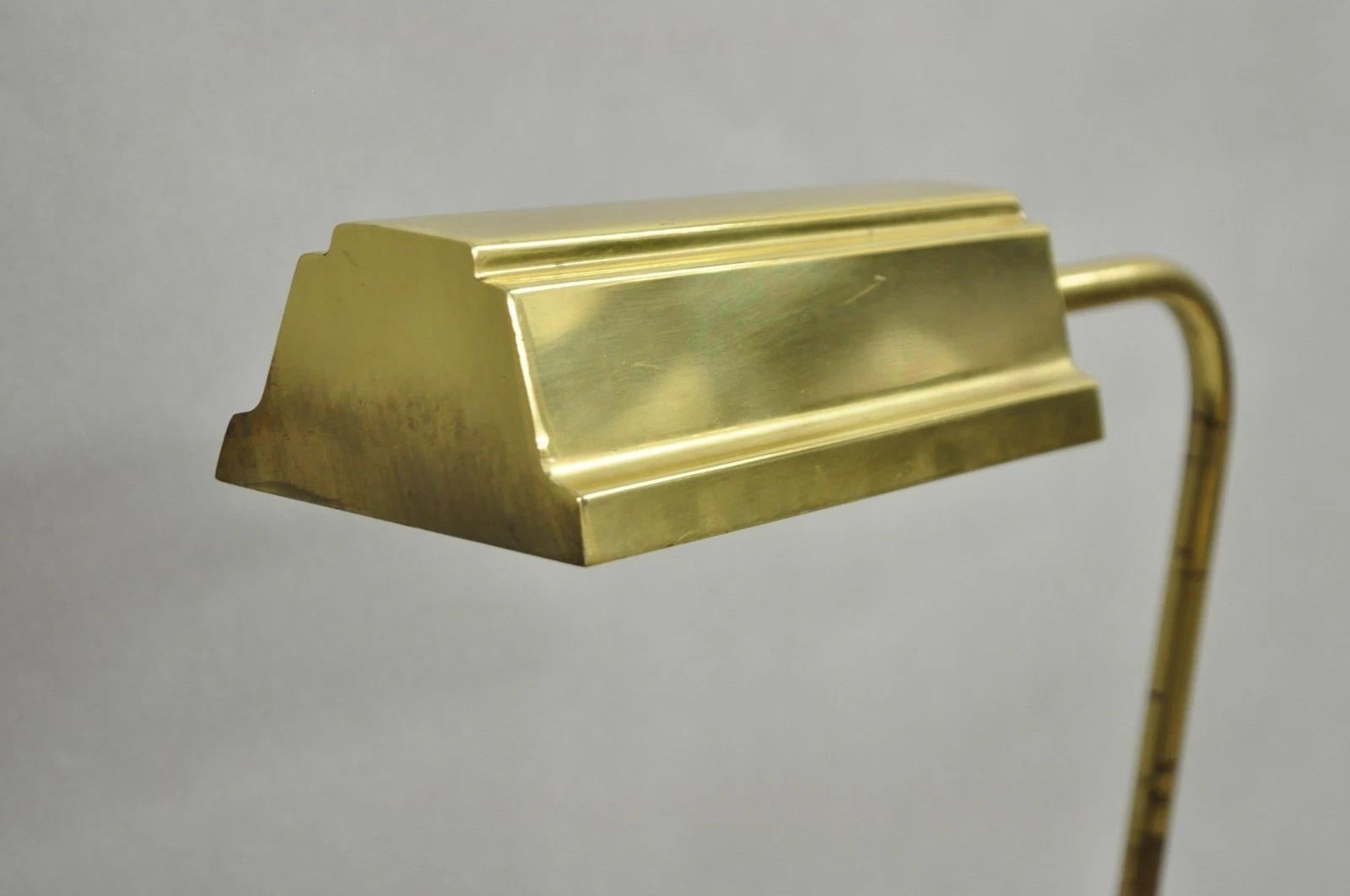 Vintage Mid Century Modern Brass Adjustable Task Pharmacy Reading Floor Lamp (lampada da terra per farmacia) in vendita 1