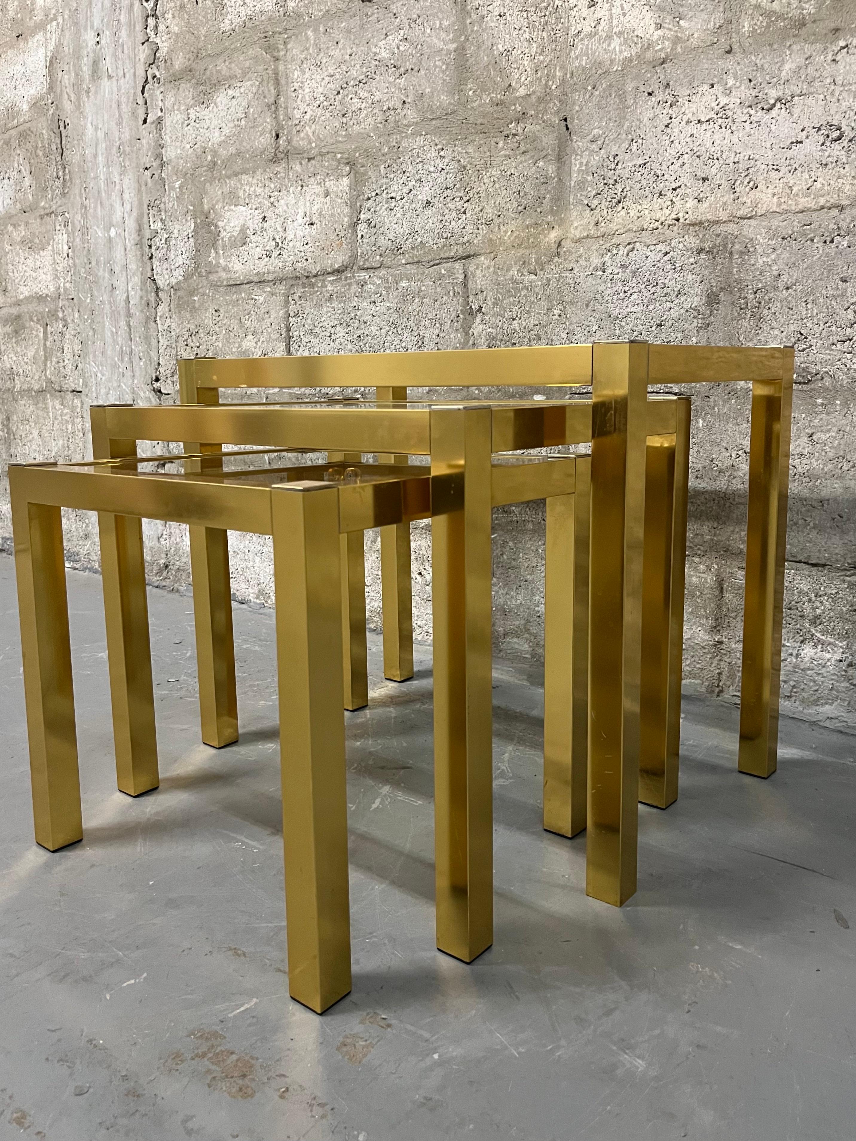 Vintage Mid Century Modern Brass Anodized Aluminum Nesting Tables. Circa 1960s  For Sale 7