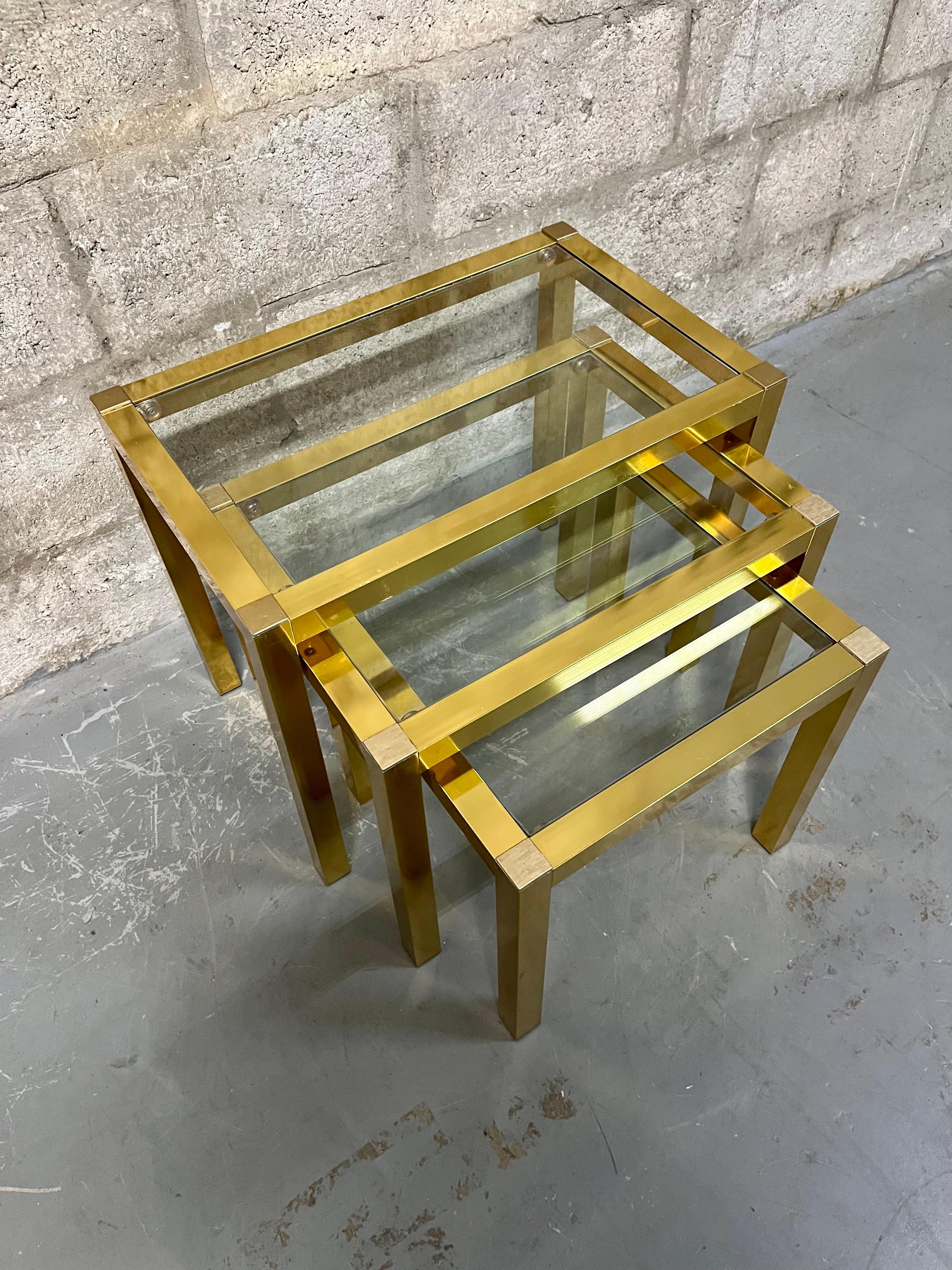 Vintage Mid Century Modern Brass Anodized Aluminum Nesting Tables. Circa 1960s  For Sale 3
