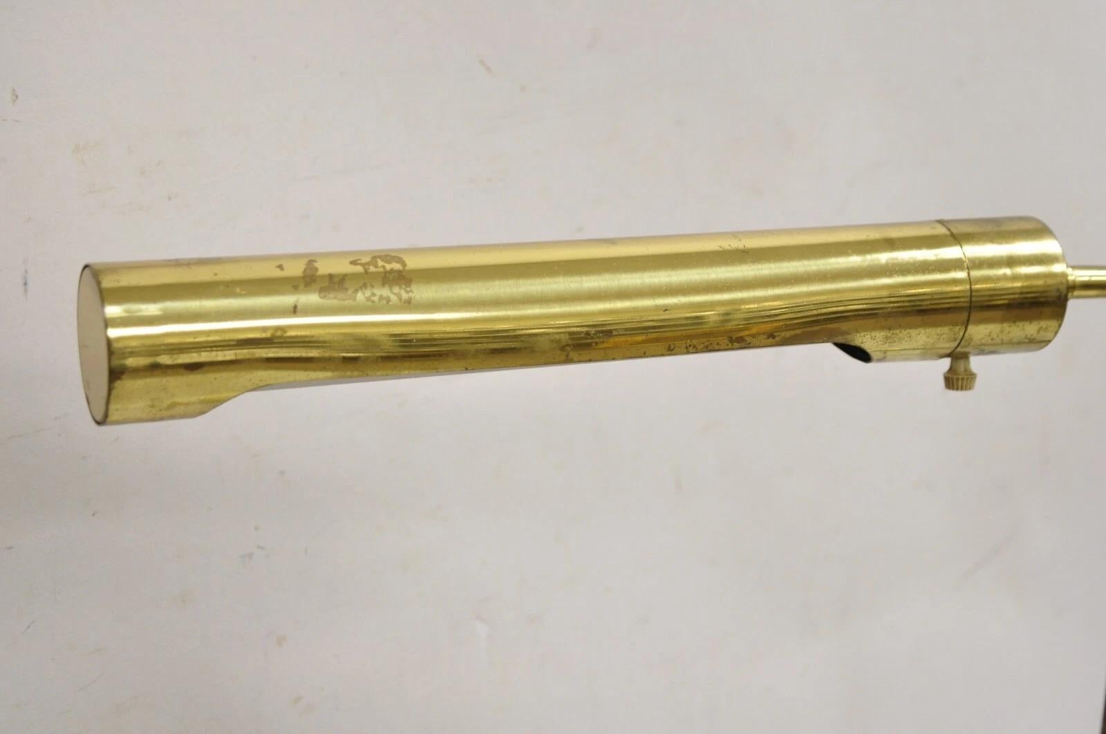 Lampadaire tubulaire ajustable en laiton de style Casella Vintage Mid Century Modern en vente 2