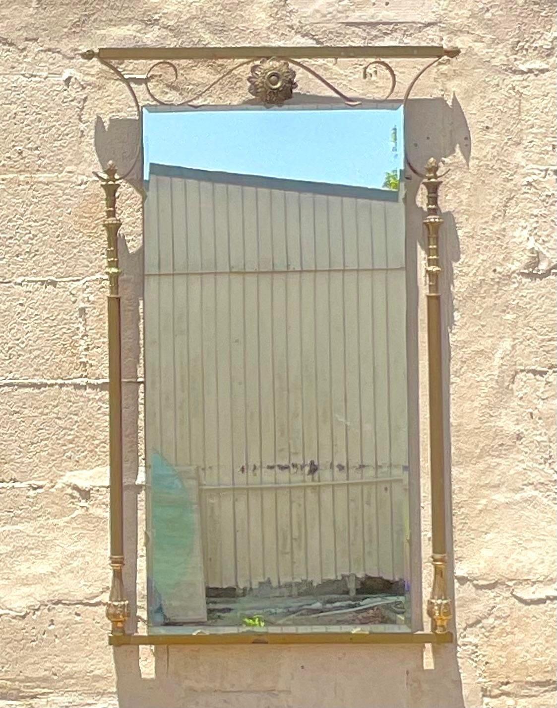 Miroir à colonne en laiton, Vintage Mid-Century Modern Bon état - En vente à West Palm Beach, FL