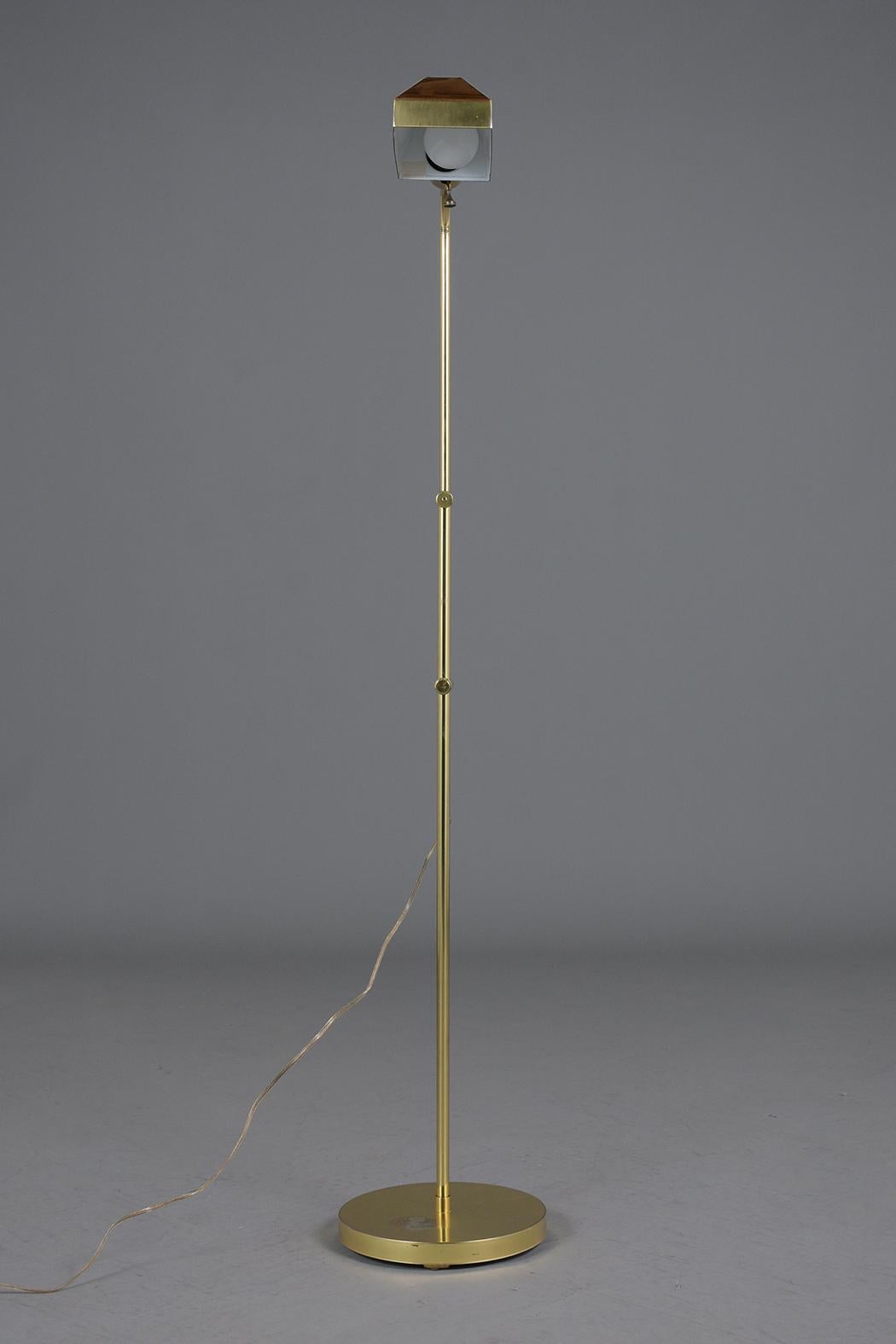 Vintage Brass Mid-Century Modern Adjustable Floor Lamp 4