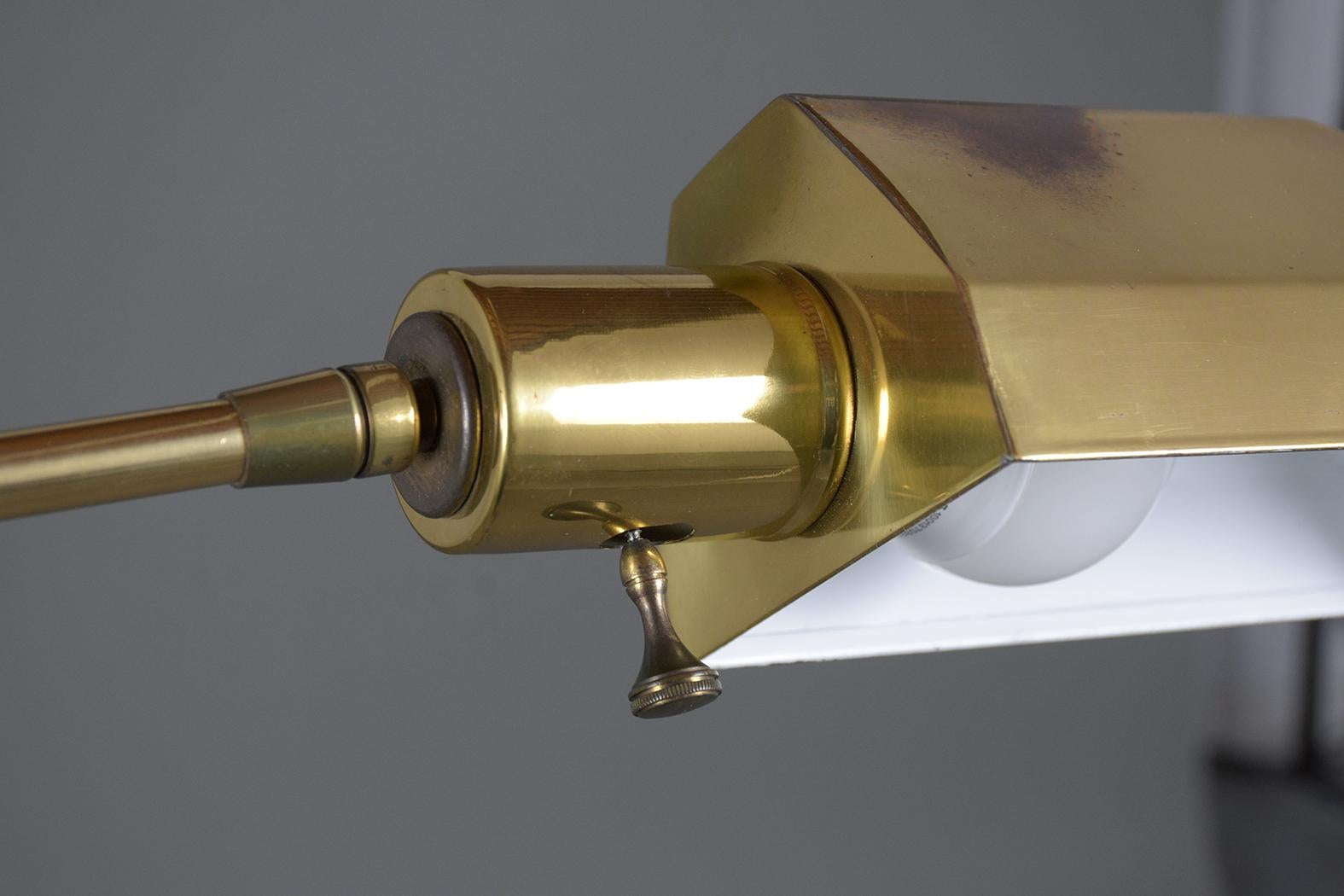 Mid-20th Century Vintage Brass Mid-Century Modern Adjustable Floor Lamp