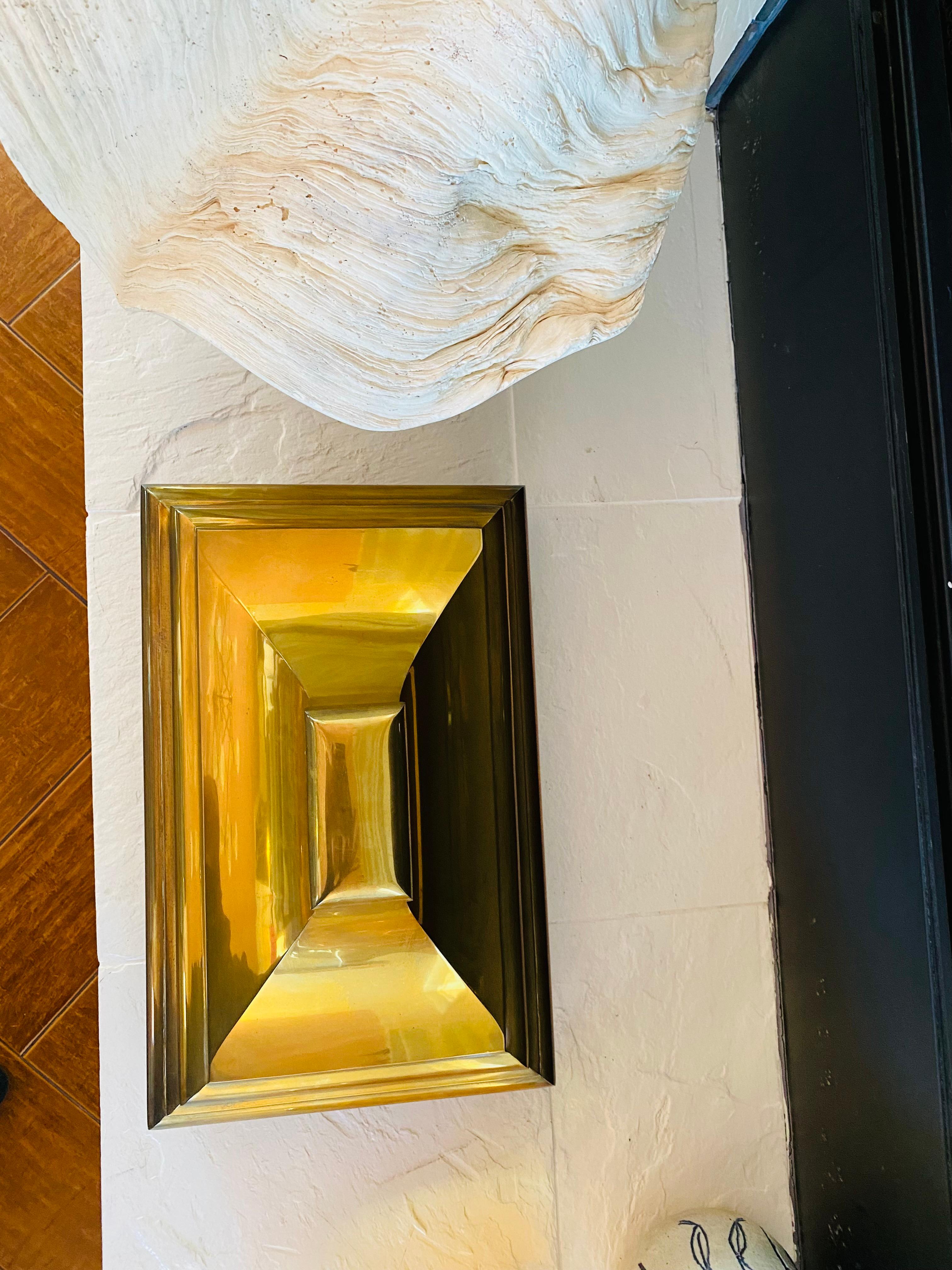Boîte à bijoux en laiton moderne du milieu du siècle dernier de Chapman en vente 3