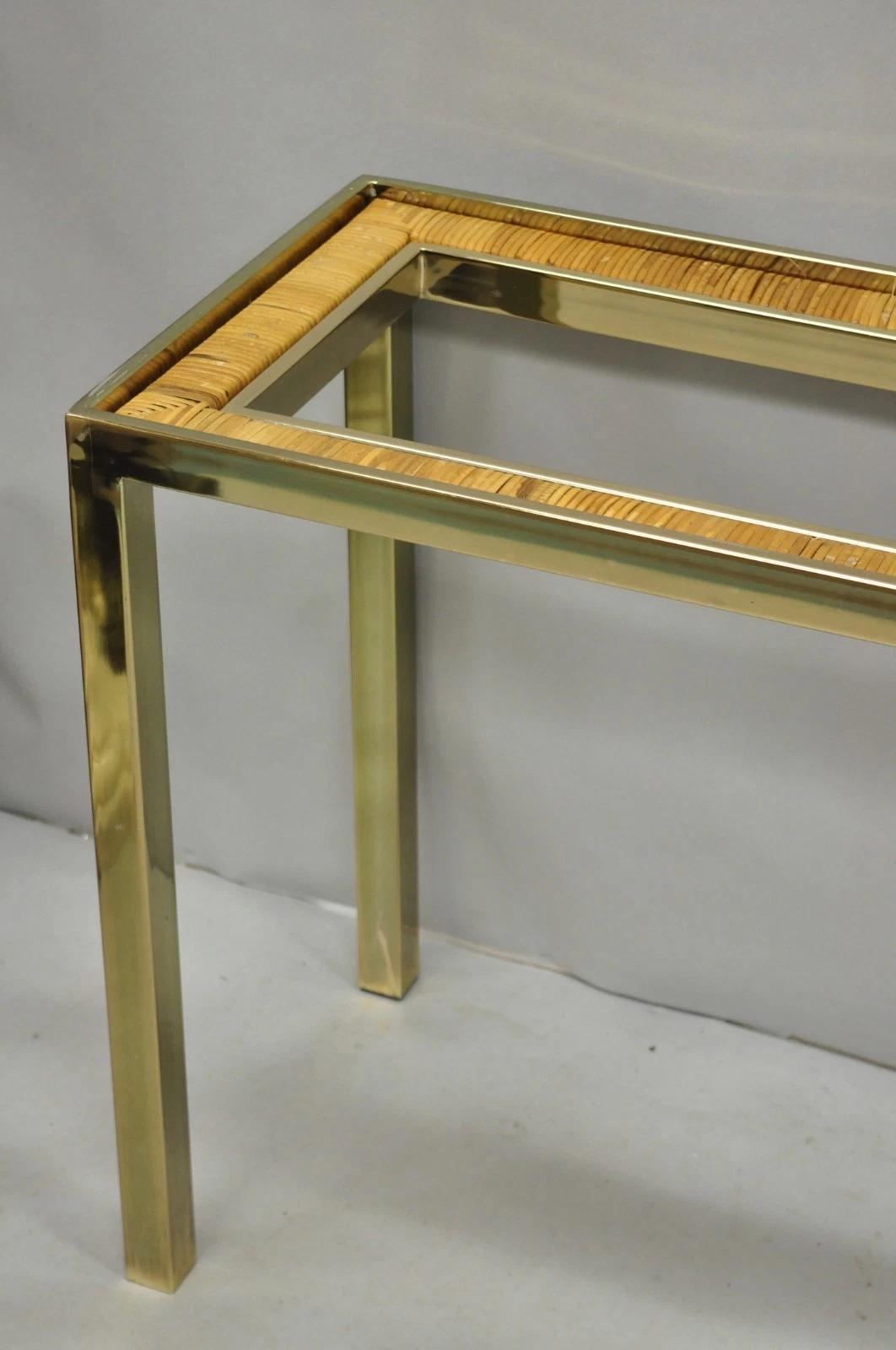 Vintage Mid Century Modern Brass Metal e Rattan Gold Console Hall Table in vendita 4