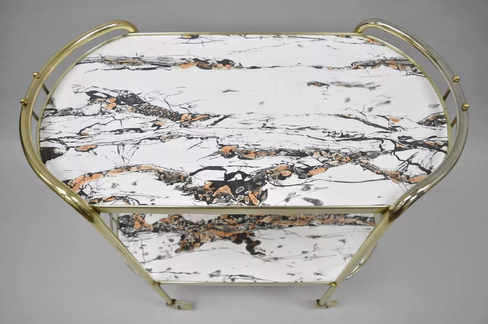 Vintage Mid Century Modern Latón Rolling Bar Tea Cart Laminado Faux Marble en Bueno estado para la venta en Philadelphia, PA