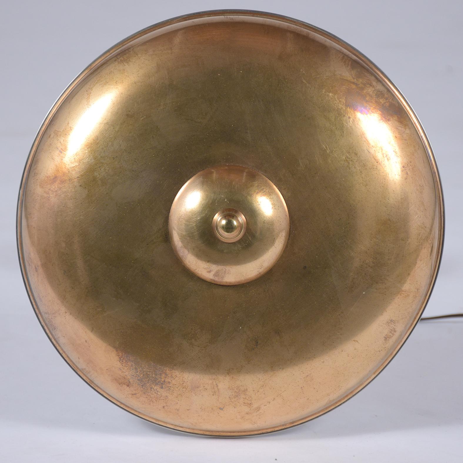 Lampe de table en cuivre mi-siècle moderne des années 1970 en vente 1
