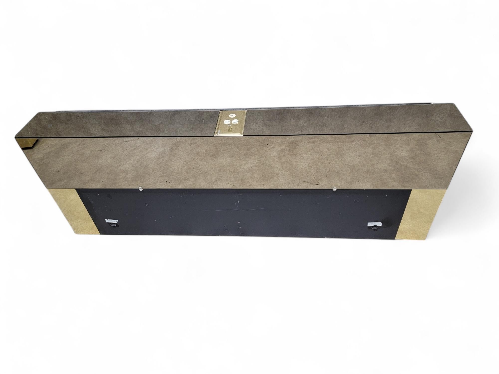 Set da camera da letto Vintage Mid Century Modern con specchio e ottone in vendita 10