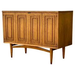 Mid Century Modern Broyhill Sculptra Entry Cabinet or Small Credenza