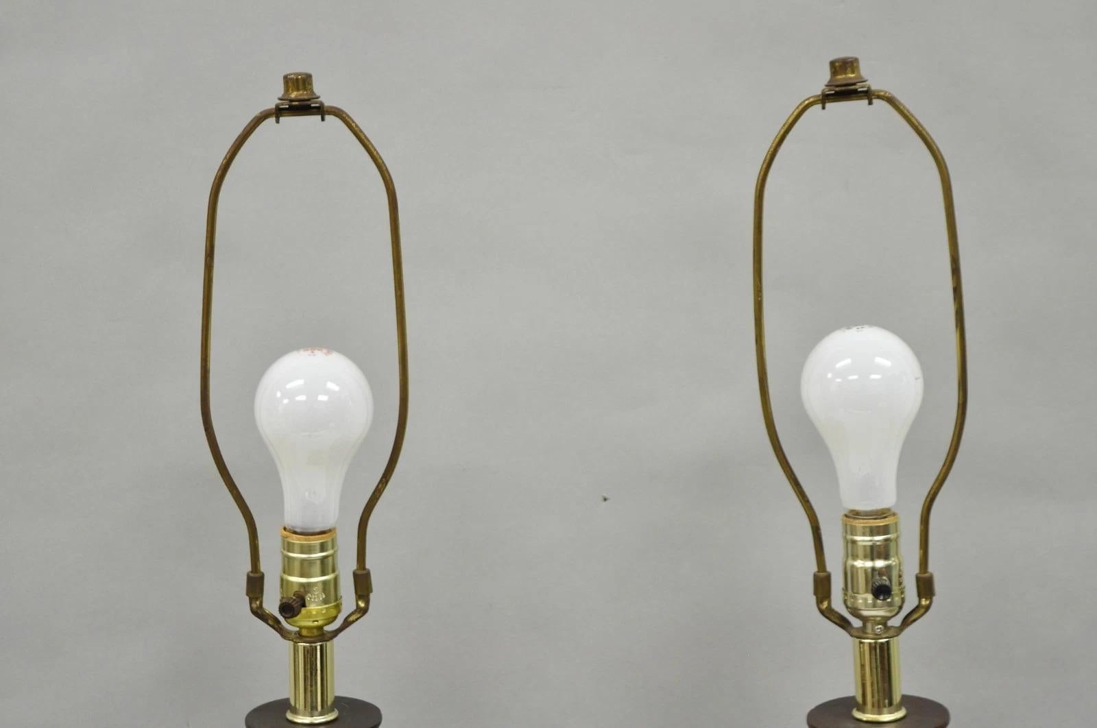 Paire de lampes de table sculpturales en liège et Wood Vintage Mid Century Modern Bulbous en vente 4