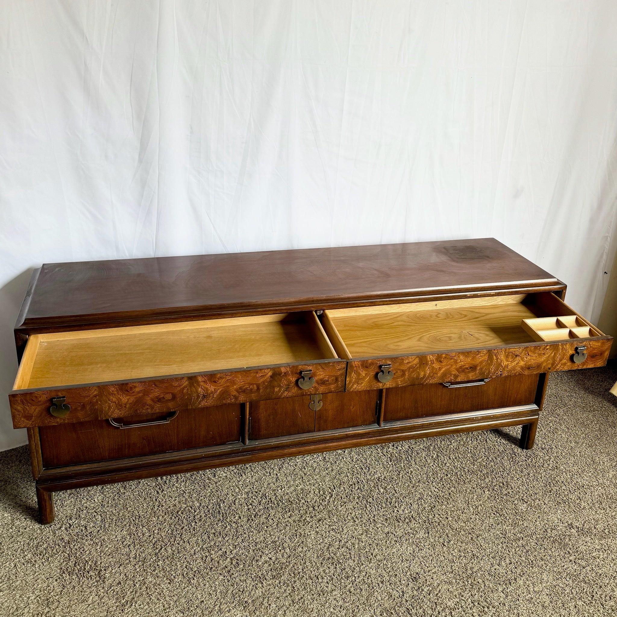 Vintage Mid Century Modern Burl Wood Dresser by Thomasville In Good Condition For Sale In Delray Beach, FL