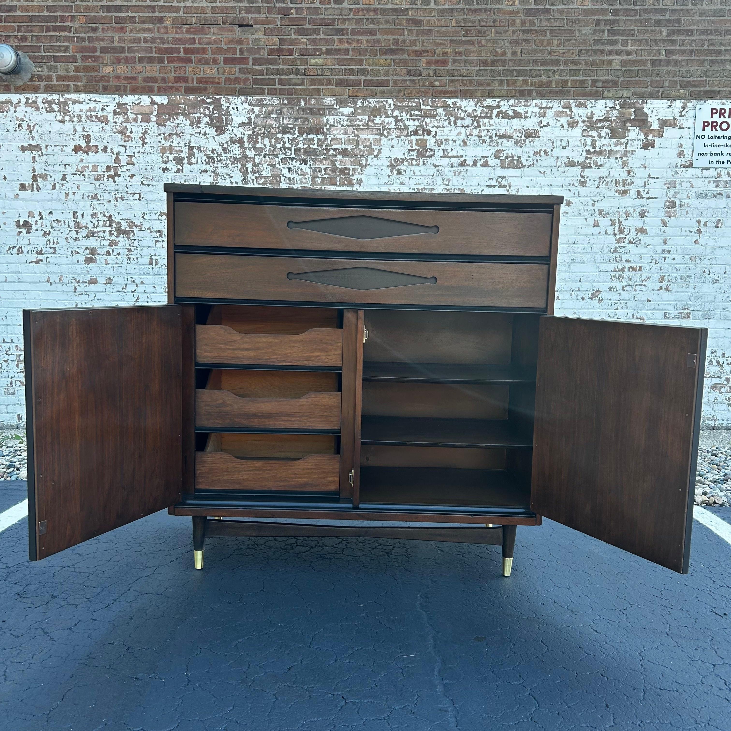 Vintage Mid-Century Modern Cabinet Dresser in Black and Dark Wood For Sale 4