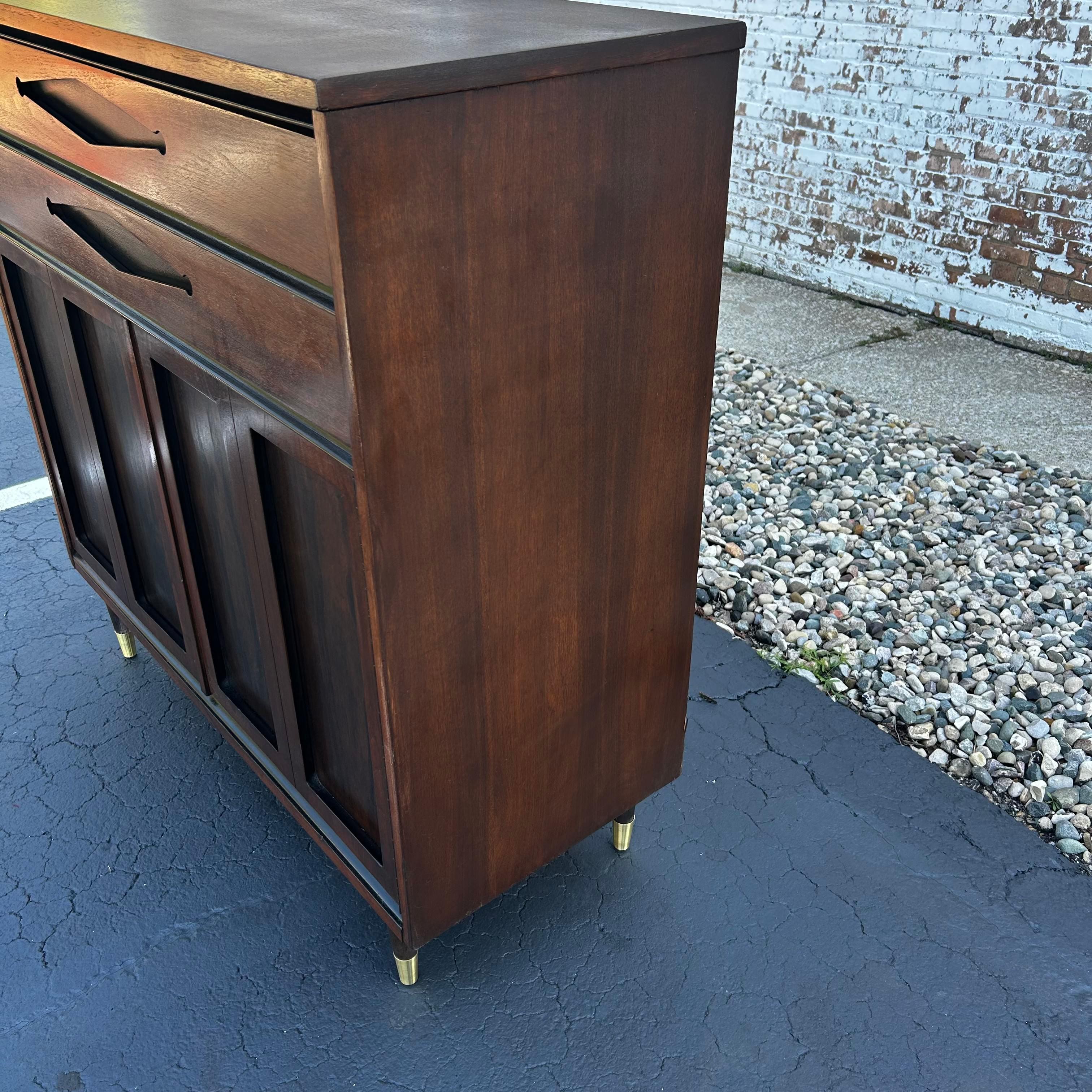Vintage Mid-Century Modern Cabinet Dresser in Black and Dark Wood For Sale 3