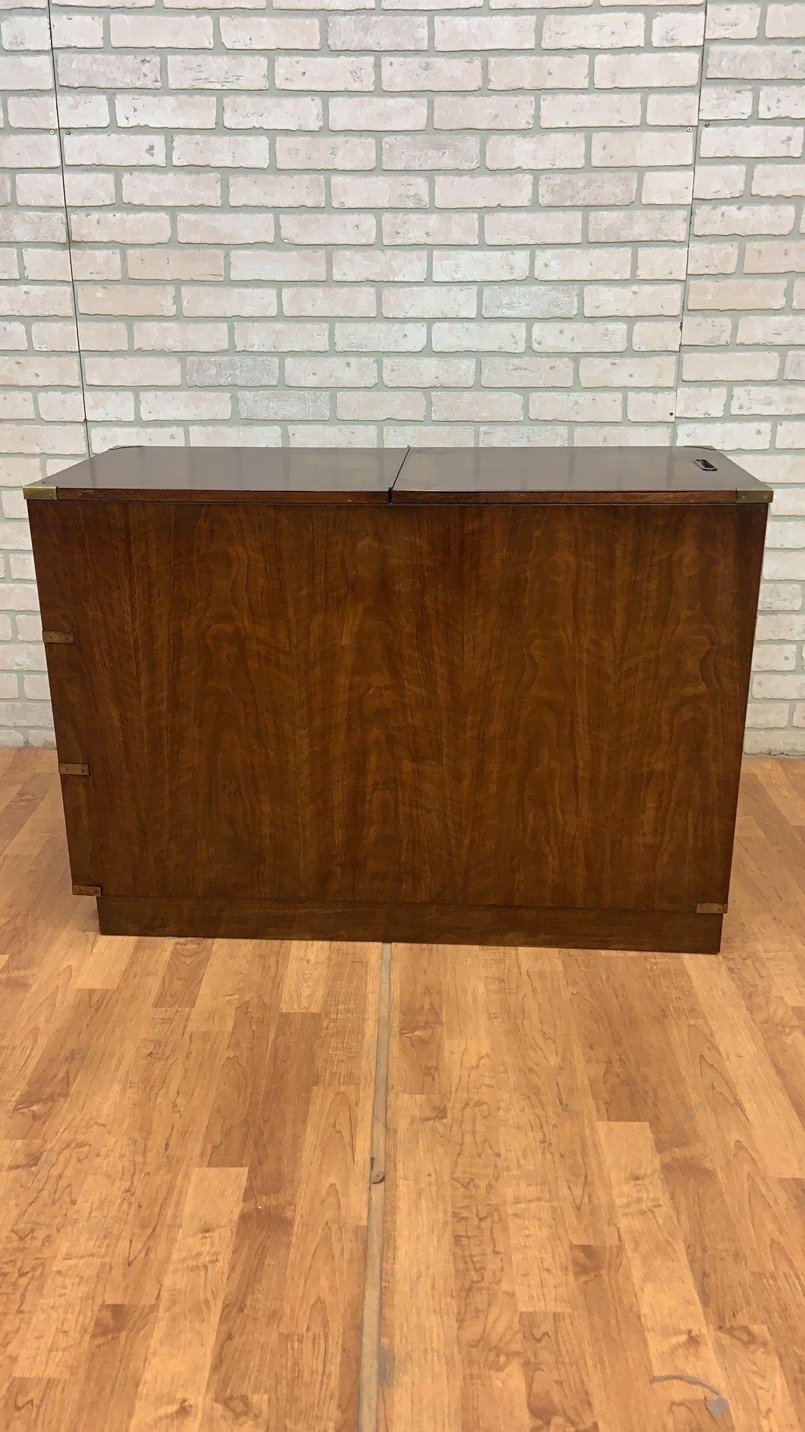 Mid-20th Century Vintage Mid Century Modern Campaign Style Lift Top 3 Drawer Executive File Chest For Sale