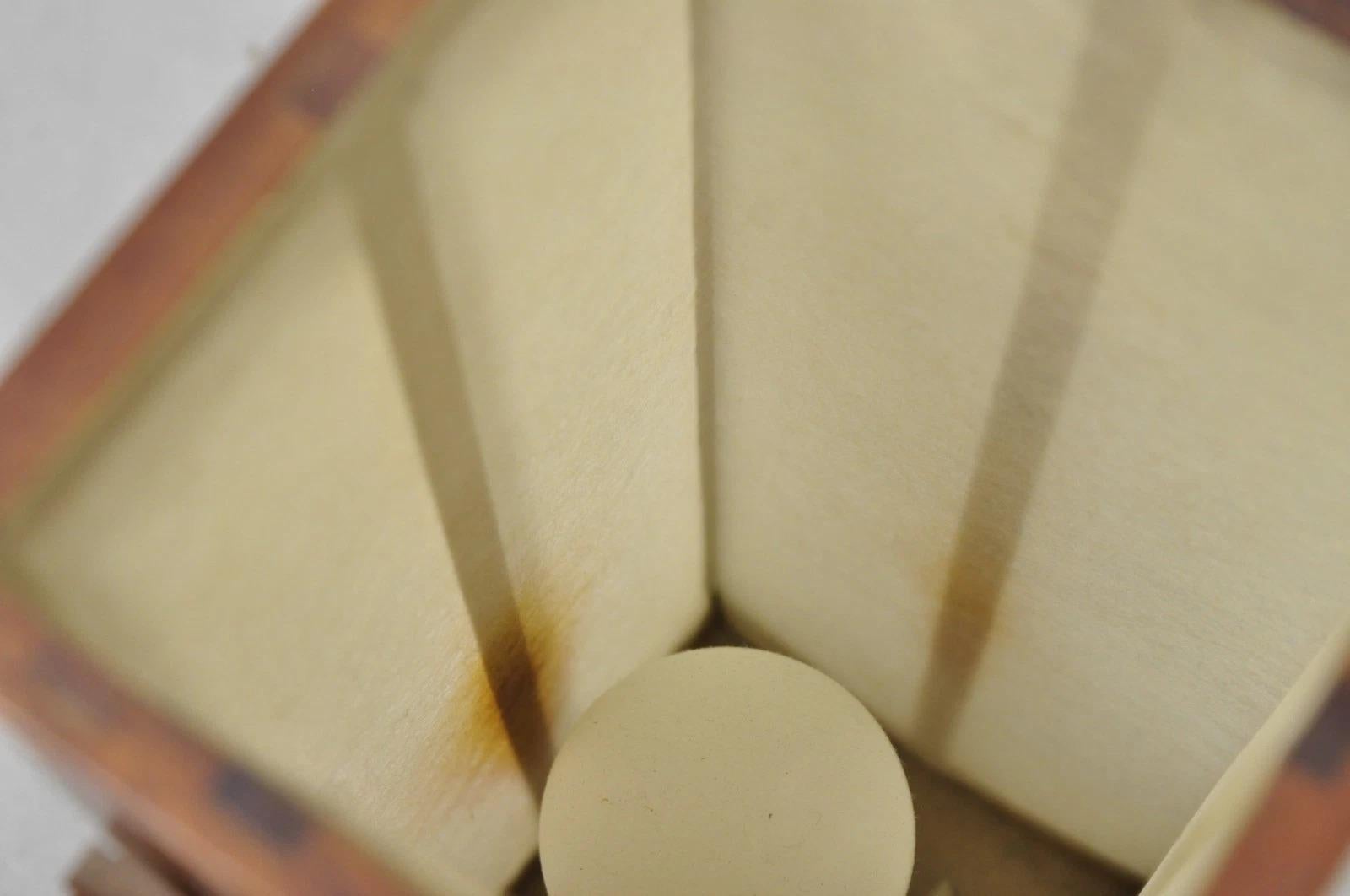 Vintage Mid Century Modern Carved Hawaiian Koa Wood Palm Tree Tiki Table Lamp en venta 4