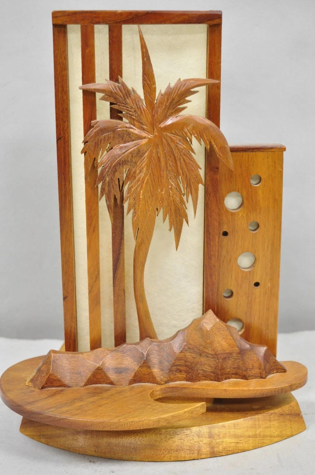 Vintage Mid Century Modern Carved Hawaiian Koa Wood Palm Tree Tiki Table Lamp Moderno de mediados de siglo en venta