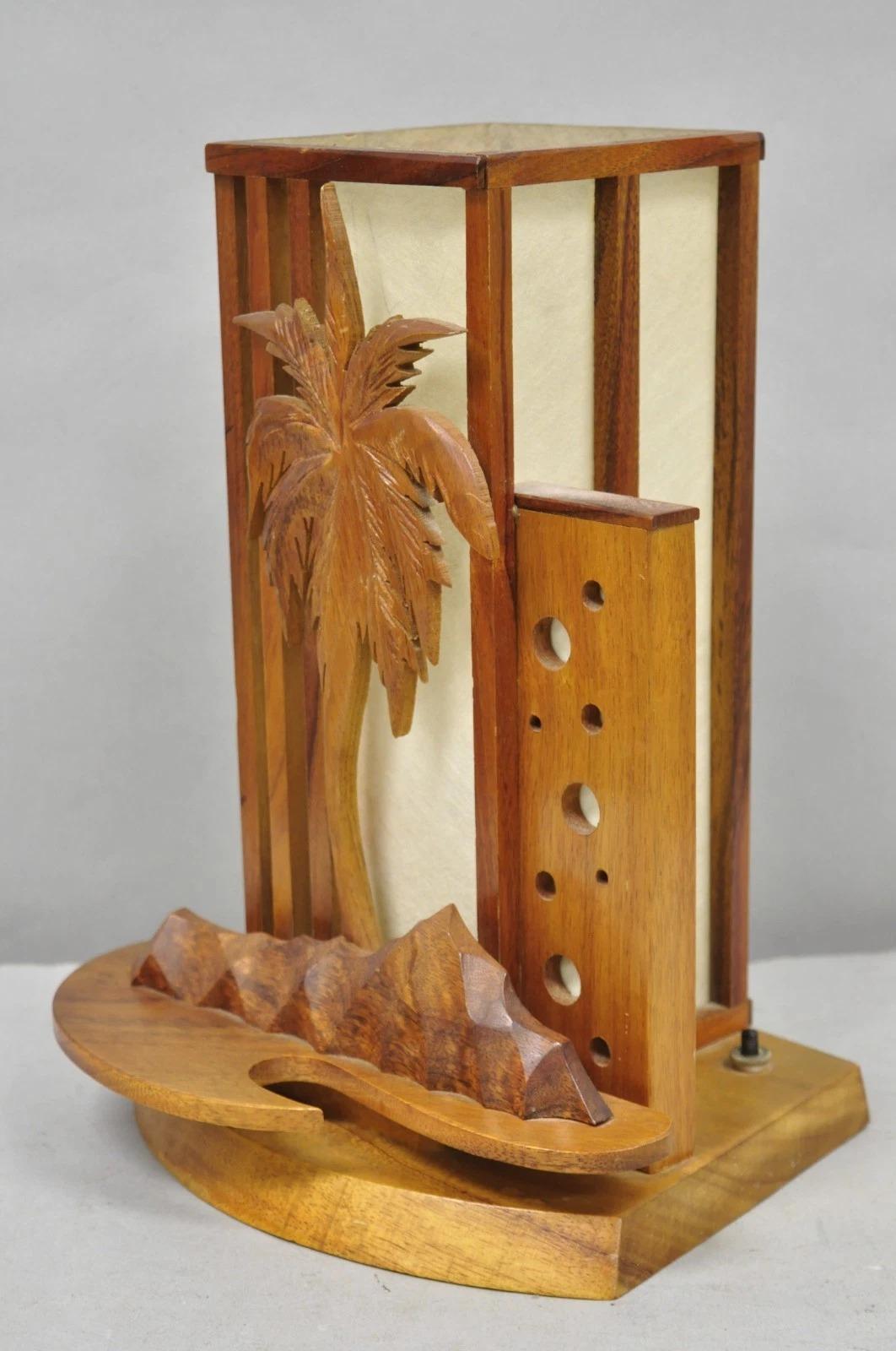 Vintage Mid Century Modern Carved Hawaiian Koa Wood Palm Tree Tiki Table Lamp en venta 1