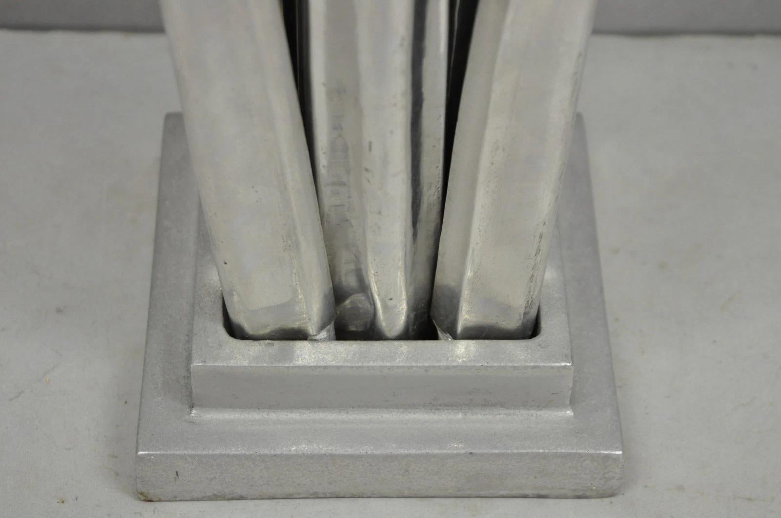 Vintage Mid Century Modern Cast Aluminum Palm Leaf Metal Sculptural Table Lamp For Sale 1