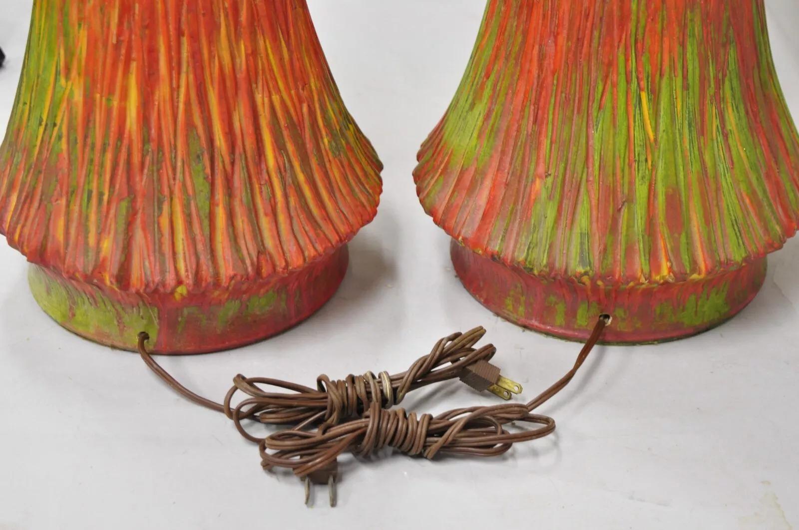 Paire de lampes de table vintage en céramique verte orange flammée, de style moderne du milieu du siècle dernier en vente 3