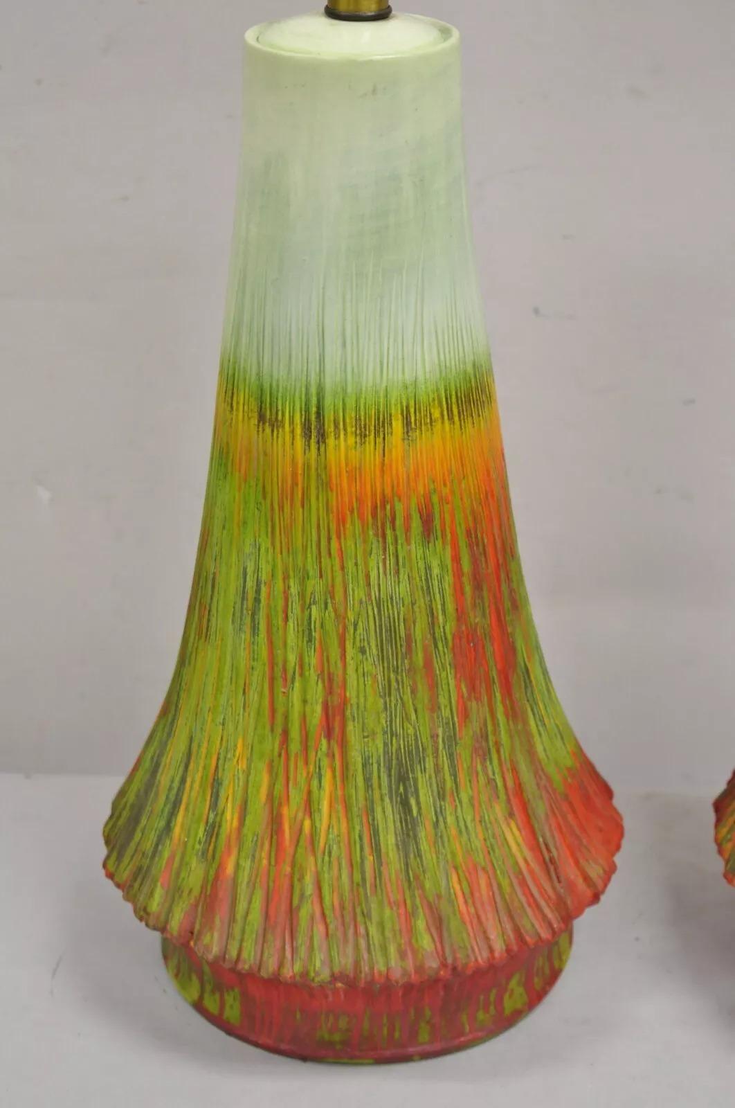 Inconnu Paire de lampes de table vintage en céramique verte orange flammée, de style moderne du milieu du siècle dernier en vente