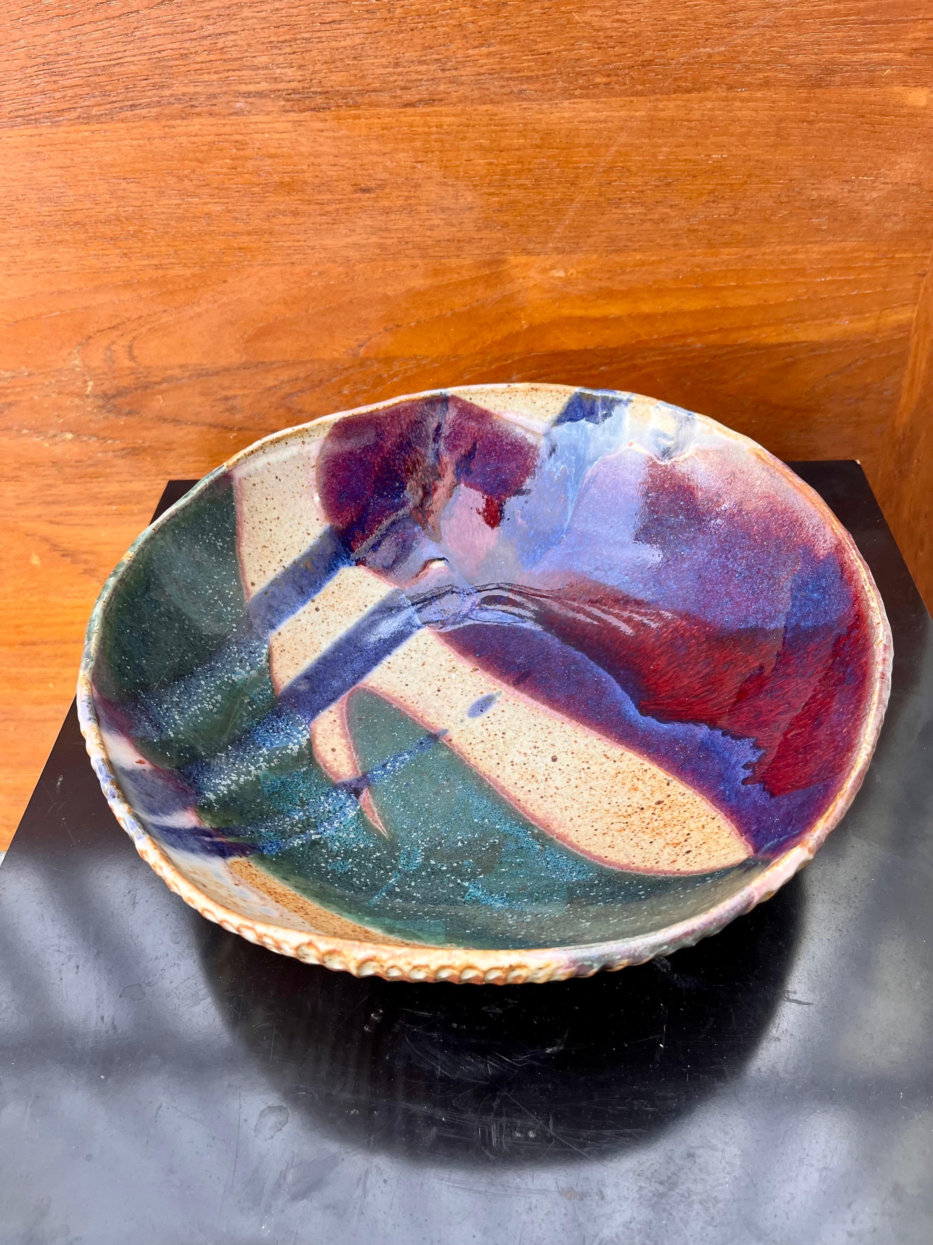 Vintage Mid Century Modern Ceramic Studio Signed Stamped Pottery Bowl.  For Sale 3