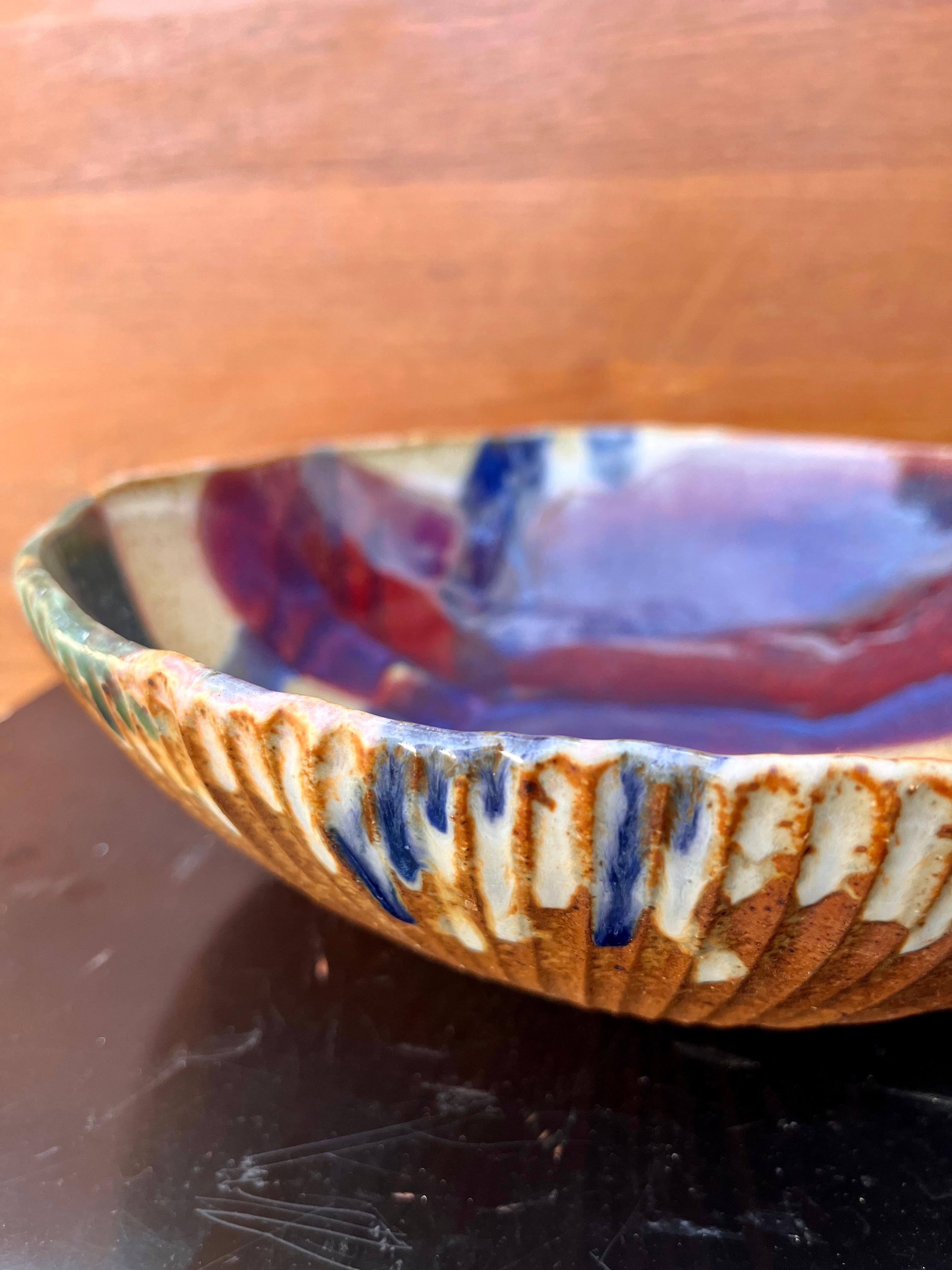 Vintage Mid Century Modern Ceramic Studio Signed Stamped Pottery Bowl.  For Sale 7