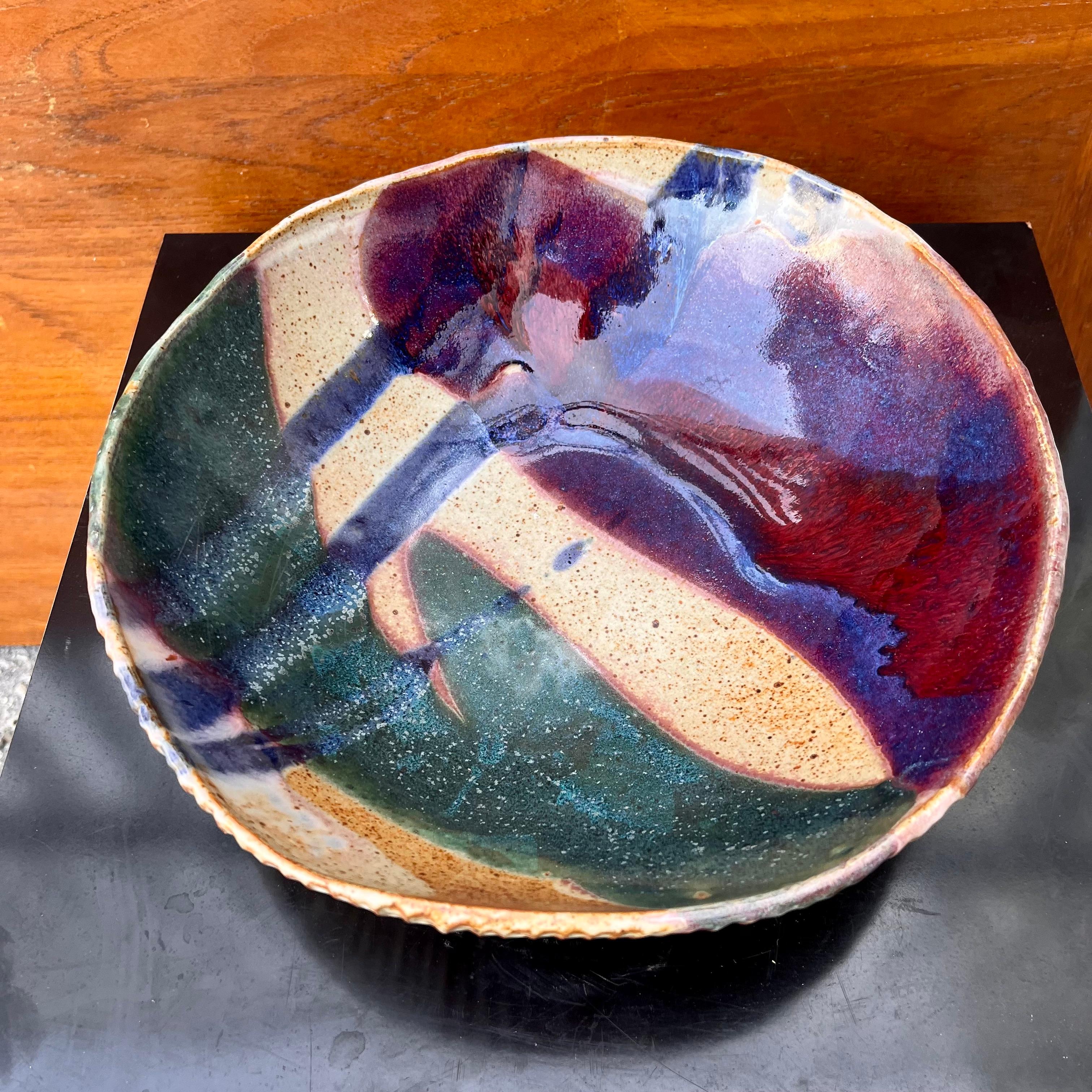 Milieu du XXe siècle Vintage Mid Century Modern Ceramic Studio Signed Stamped Pottery Bowl.  en vente