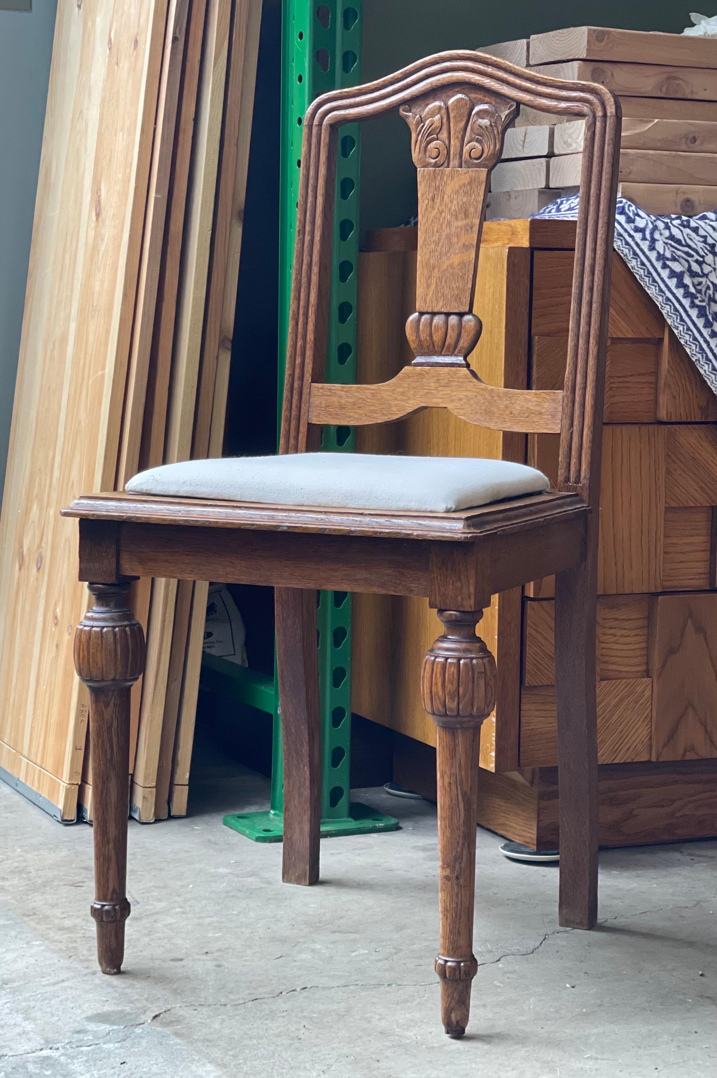 Wood Vintage Mid-Century Modern Chair For Sale