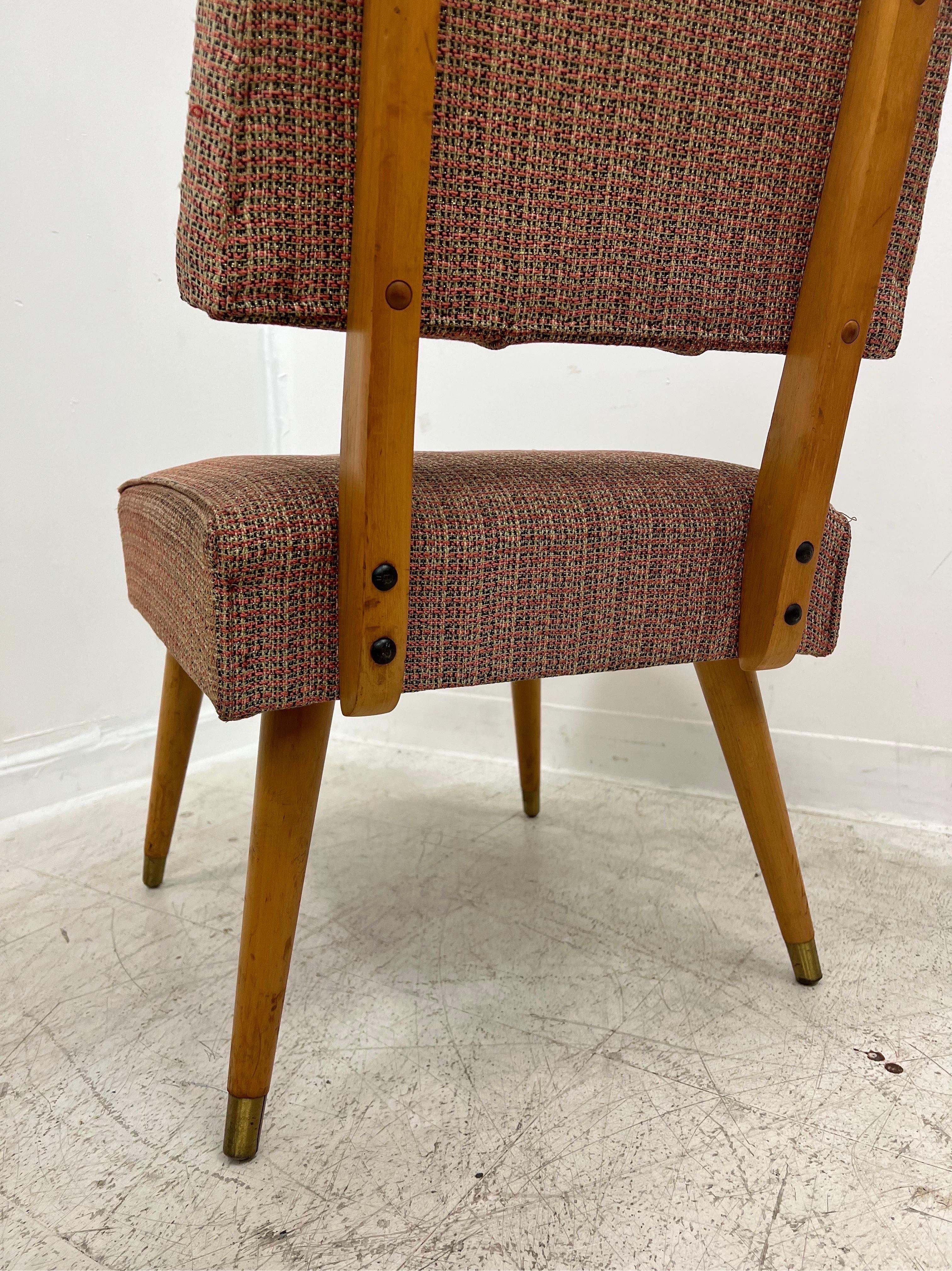 Vintage Mid-Century Modern Chair For Sale 1