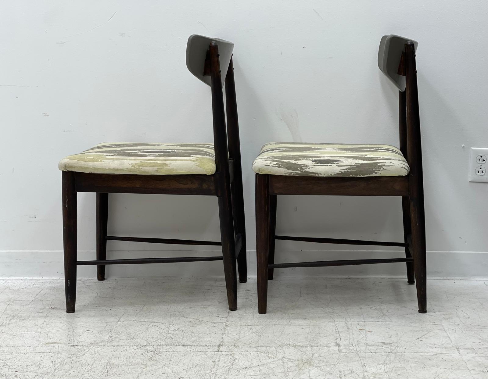 Fin du 20e siècle Chaises vintage The Moderns. Ensemble de 2 pièces en vente