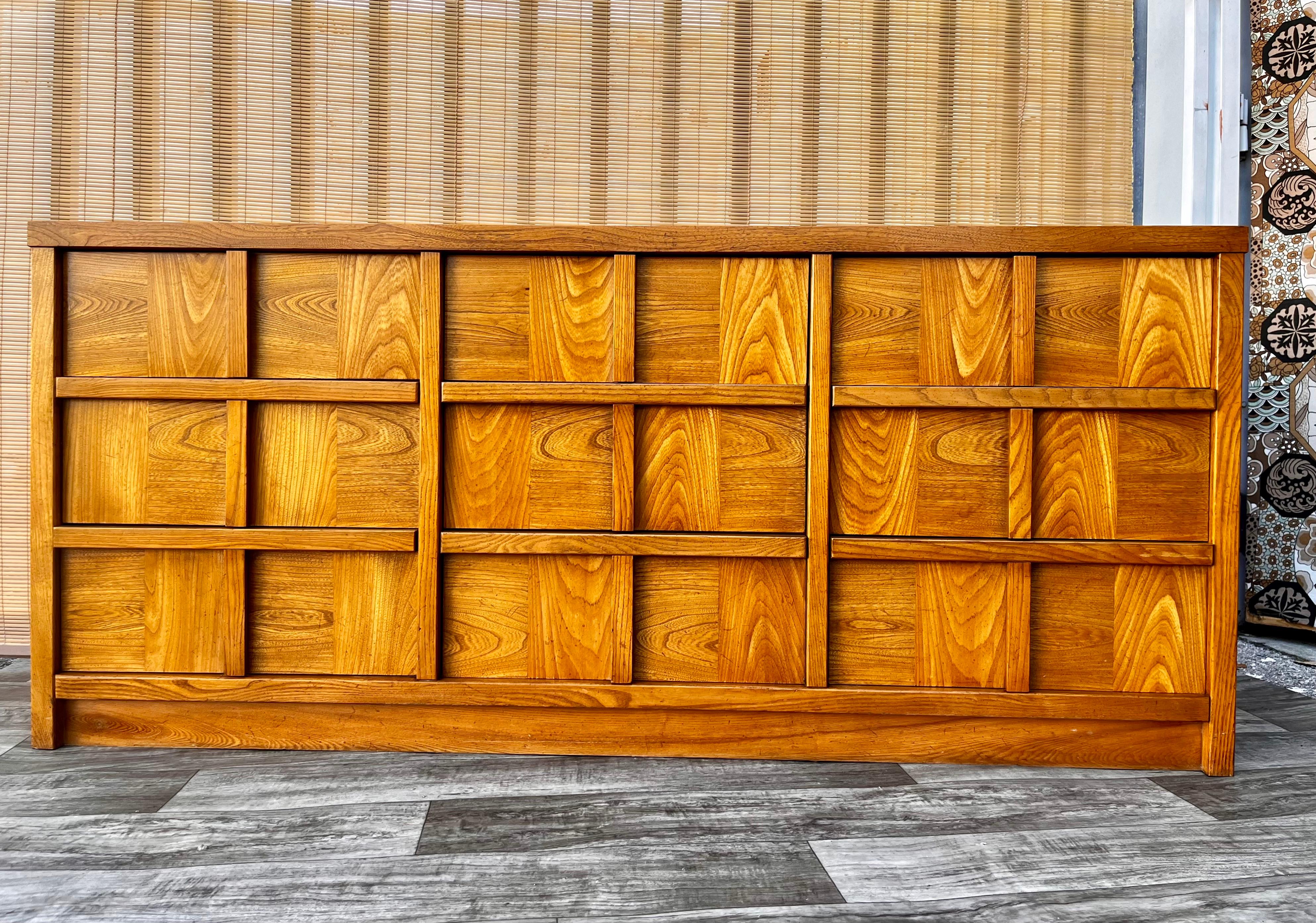Vintage Mid-Century Modern Chest of Drawers by Stanley Furniture, circa 1970s For Sale 9
