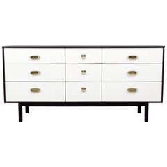Vintage Mid Century Modern Chest of Drawers