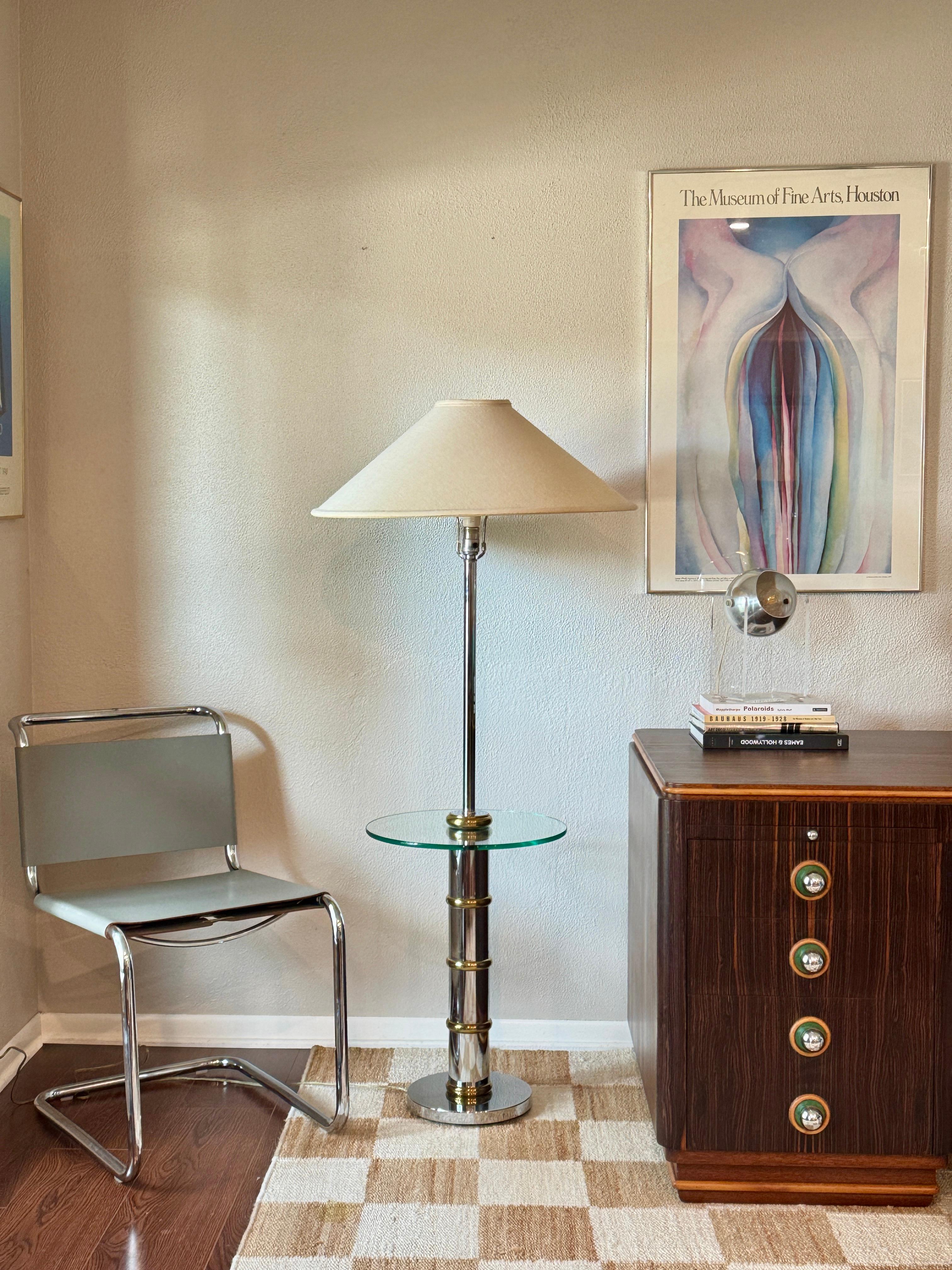 Vintage mid century modern chrome lampadaire avec une table en verre, circa 1960s. en vente 1