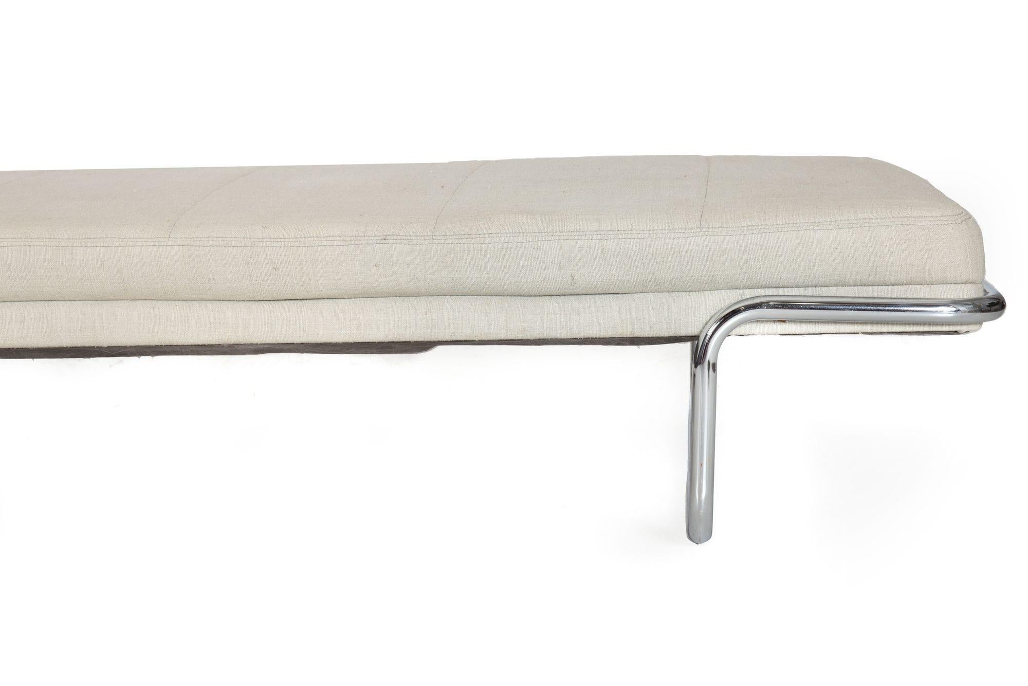 Vintage Mid-Century Modern Chrome & Raw Silk Daybed Bench by Brayton In Good Condition In Shippensburg, PA