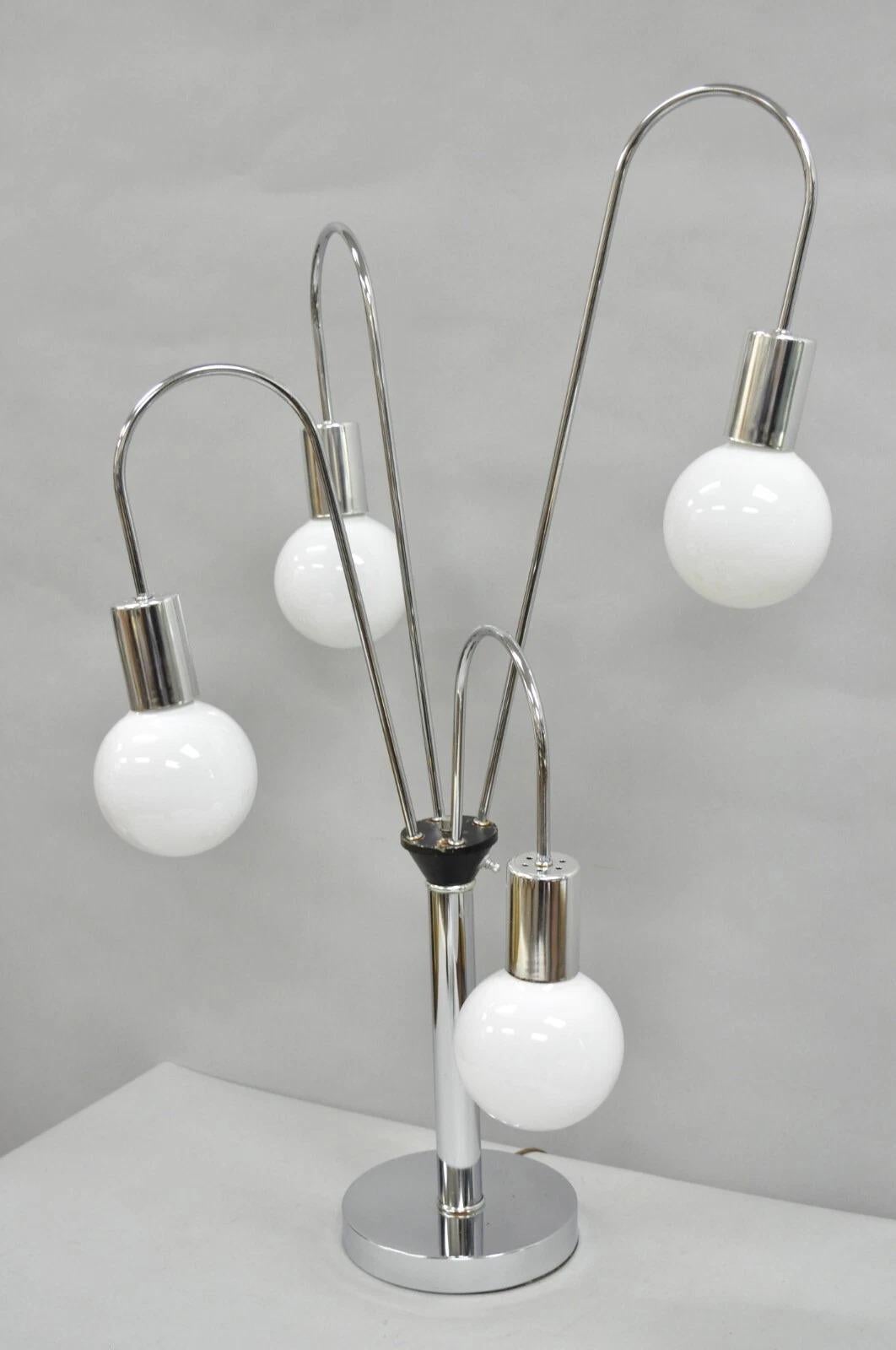 Vintage Mid Century Modern Chrome Space Age 5 Light Sculptural Table Lamp (Moderne der Mitte des Jahrhunderts) im Angebot