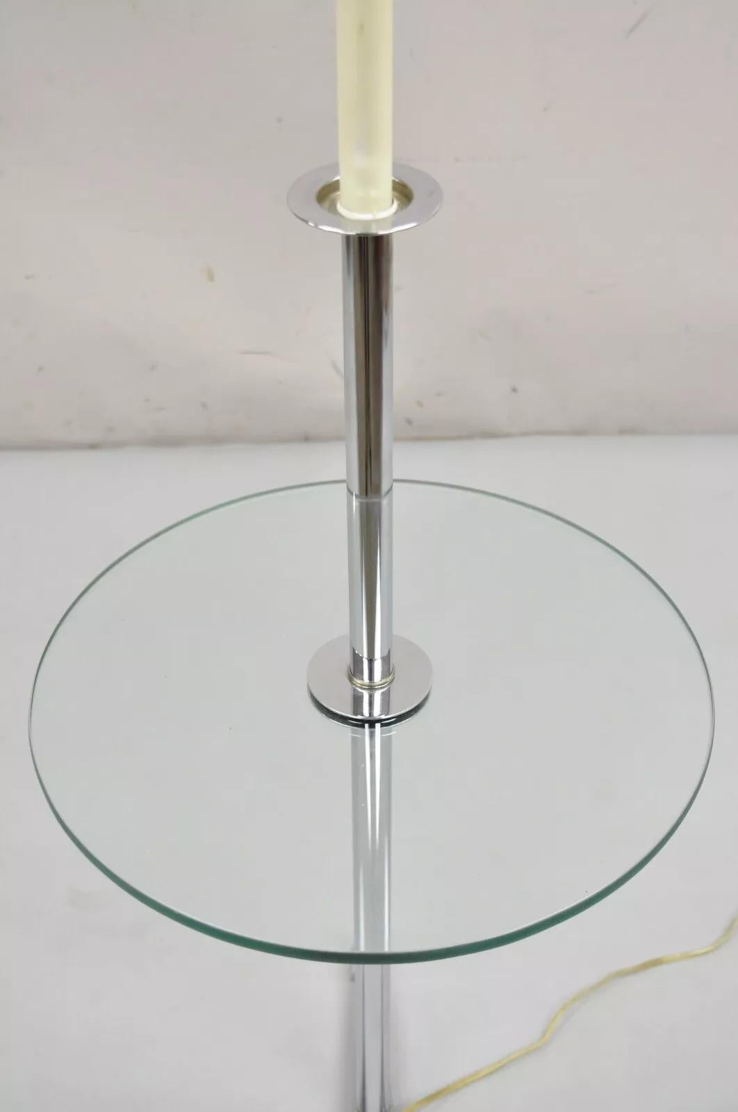 Vintage Mid-Century Modern Chrom Space Age Dreibein-Beistelltisch-Stehlampe, Mid-Century Modern im Zustand „Gut“ im Angebot in Philadelphia, PA