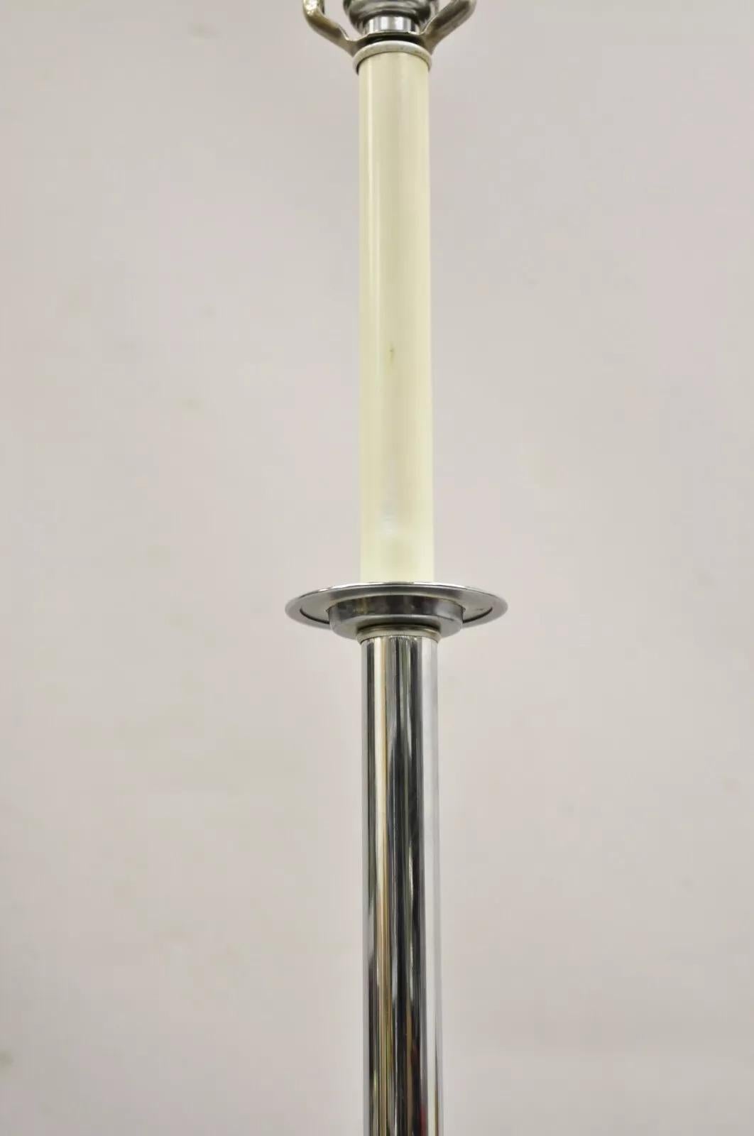 Vintage Mid-Century Modern Chrom Space Age Dreibein-Beistelltisch-Stehlampe, Mid-Century Modern im Angebot 1