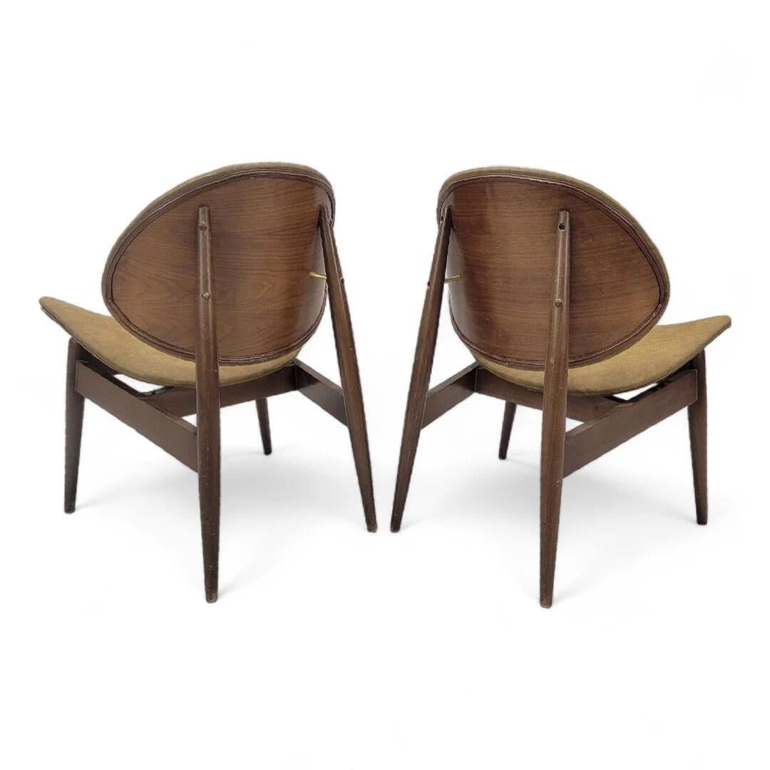 American Vintage Mid Century Modern Clam Chairs by Seymour Weiner for Kodawood - Set of 4 For Sale