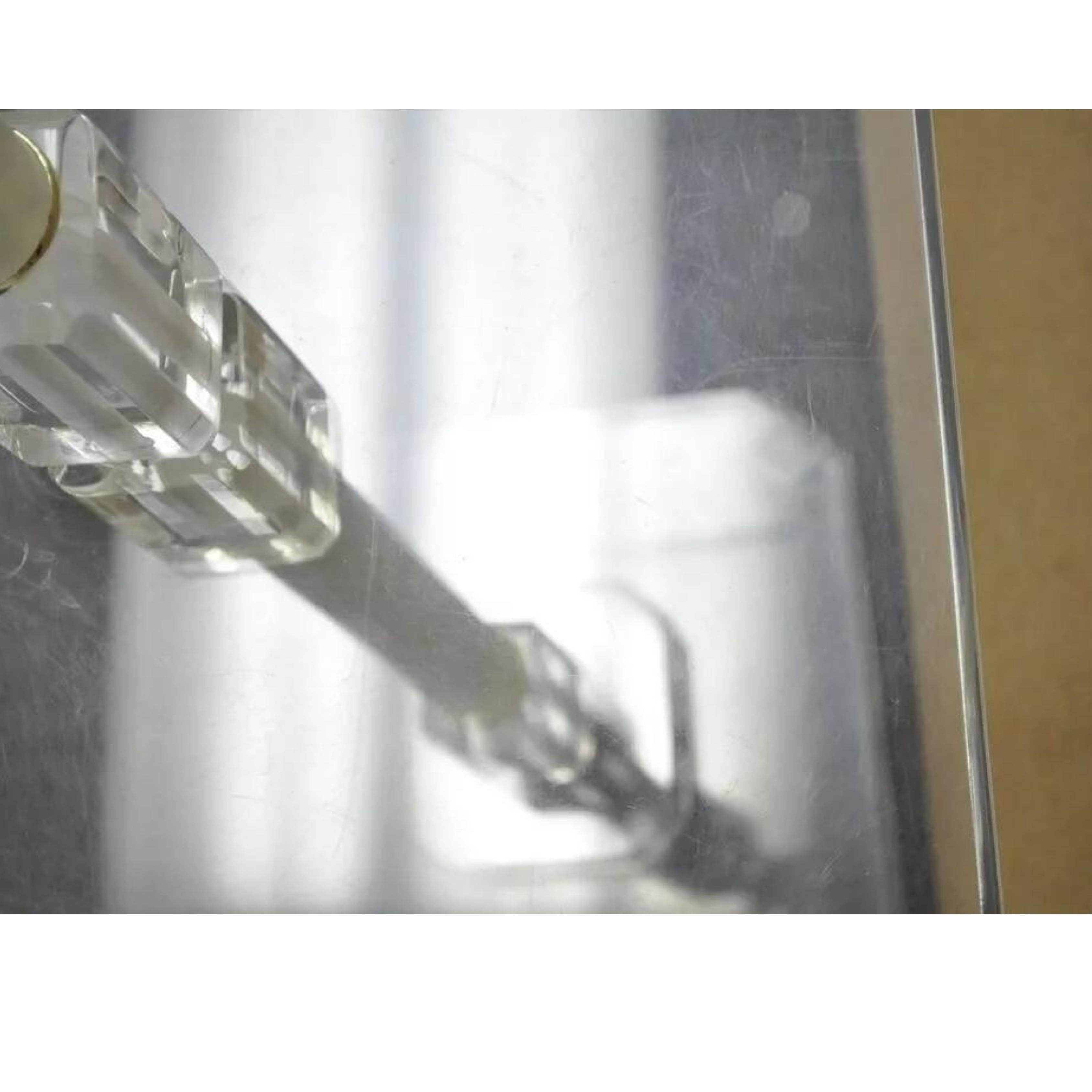 Lucite Lampadaire d'appoint moderne du milieu du siècle dernier en lucite transparente pour lampe d'appoint en vente