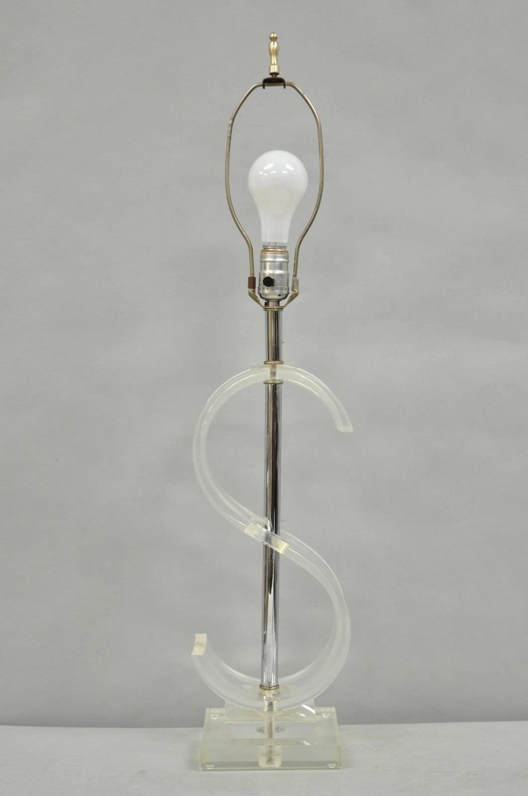 Lampada da tavolo scultorea in lucite trasparente 