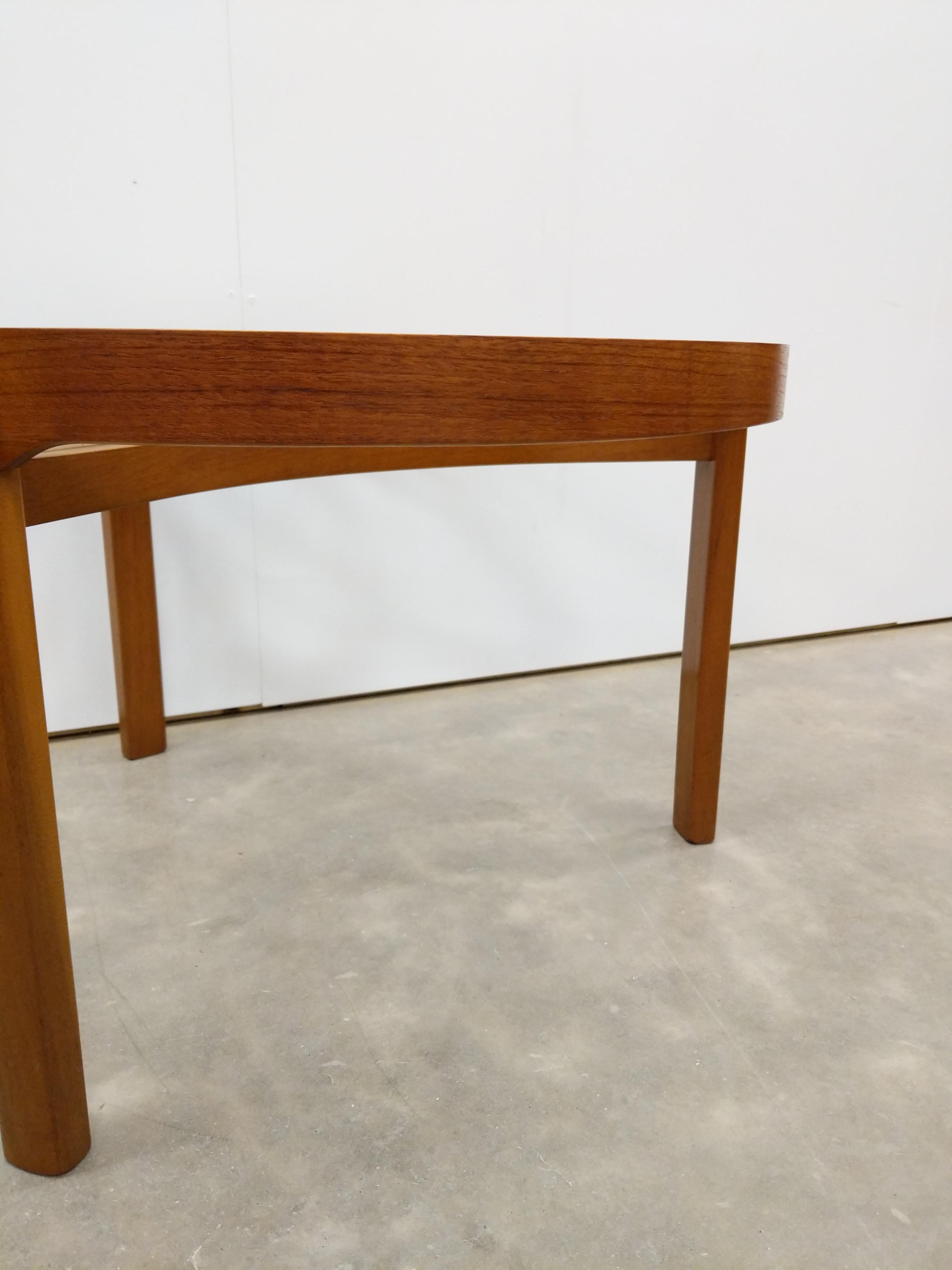Vintage Mid Century Modern Coffee Table by Nathan In Good Condition For Sale In Gardiner, NY