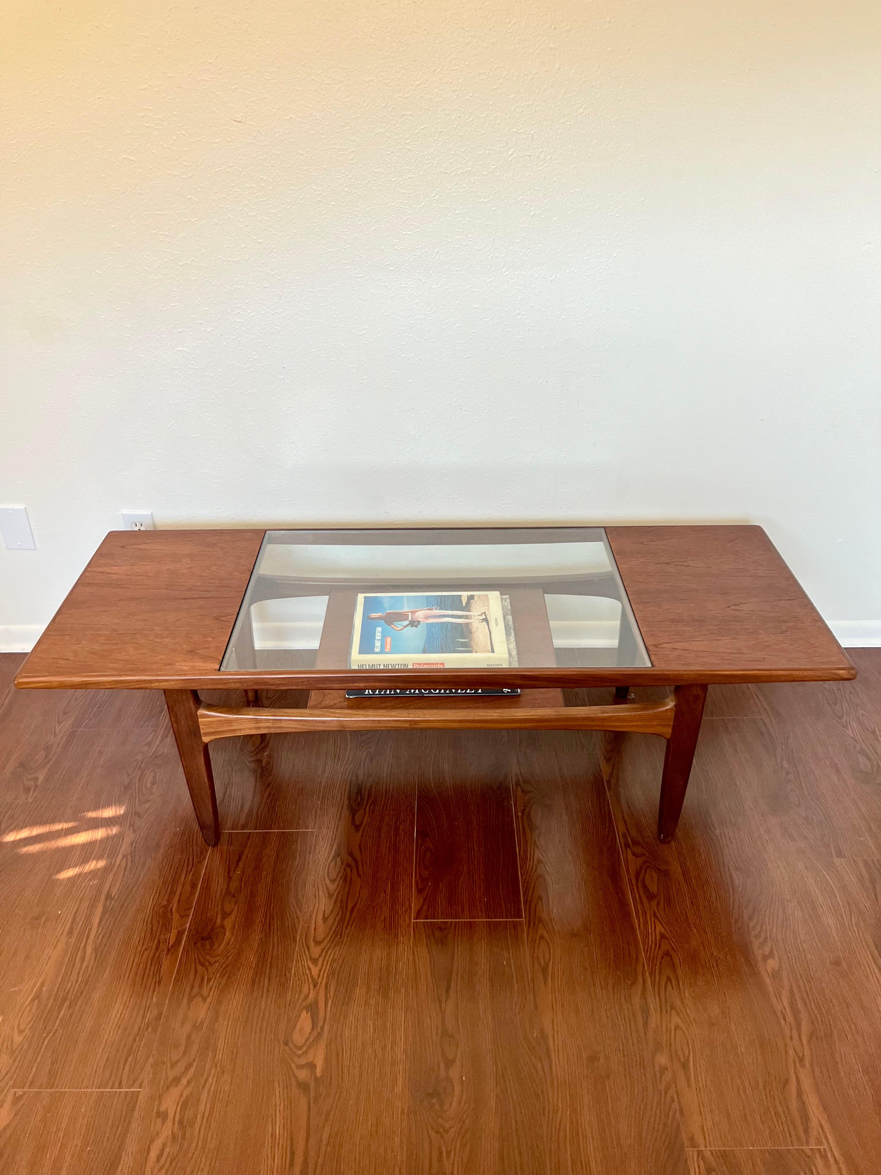 Vintage Mid-Century Modern Coffee Table from Fresco Collection by G Plan 1